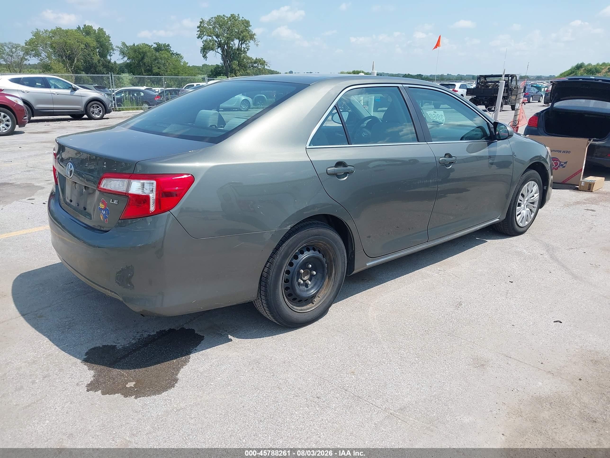 2014 Toyota Camry Le Gray vin: 4T4BF1FK4ER363618