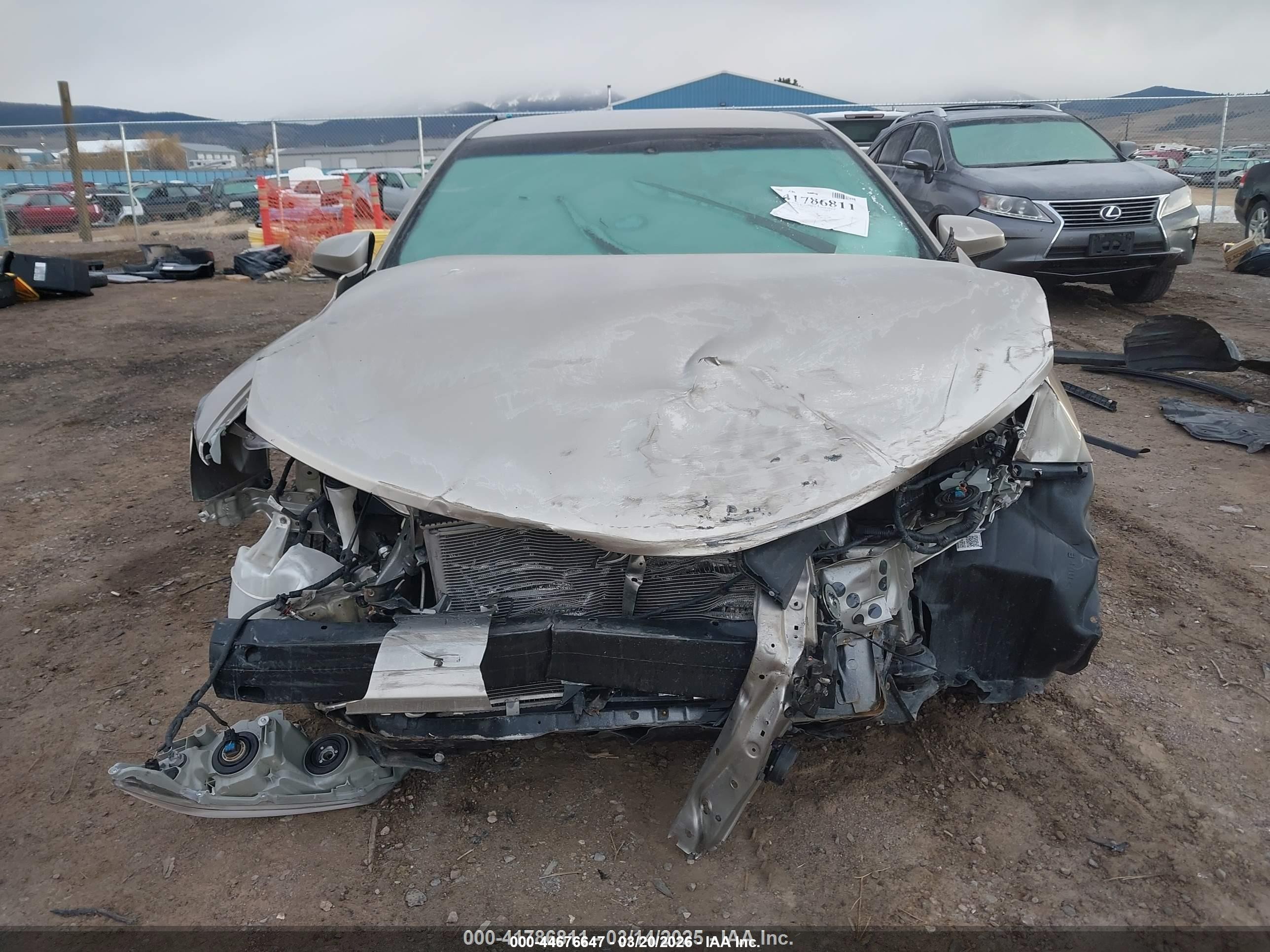 2014 Toyota Camry Le Серебряный vin: 4T4BF1FK4ER365045