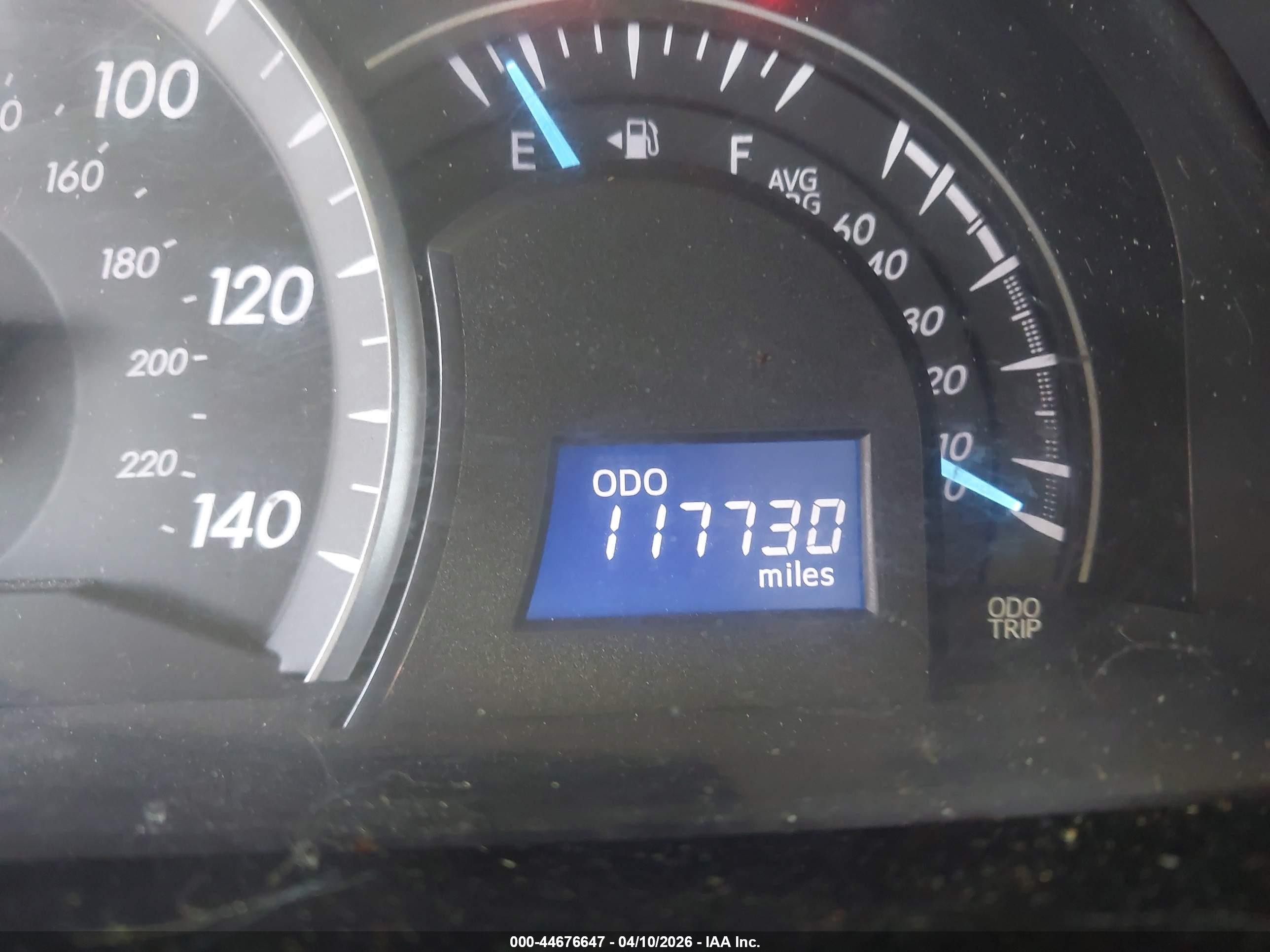 2014 Toyota Camry Le Серебряный vin: 4T4BF1FK4ER365045