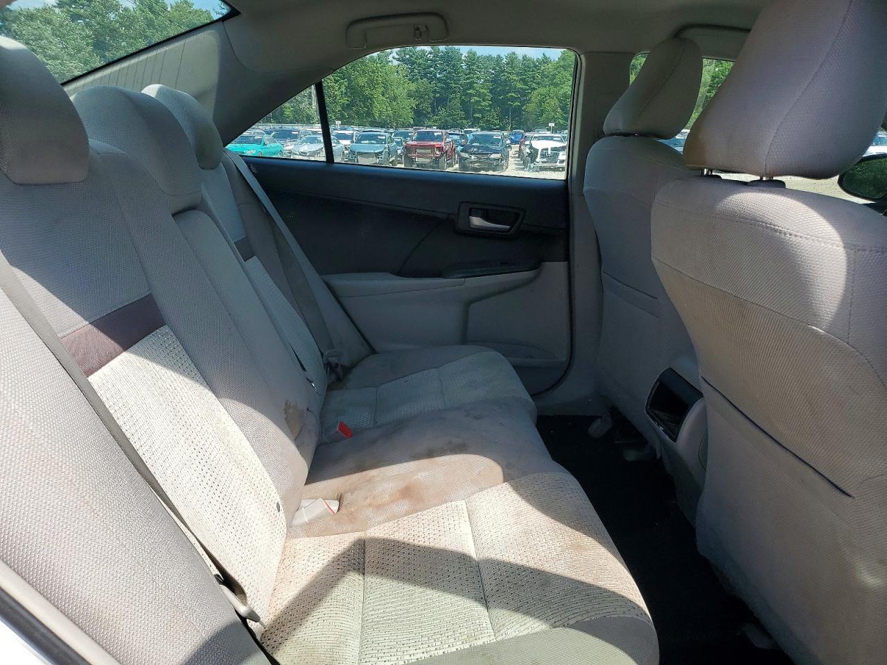 2014 Toyota Camry Le Silver vin: 4T4BF1FK4ER368303