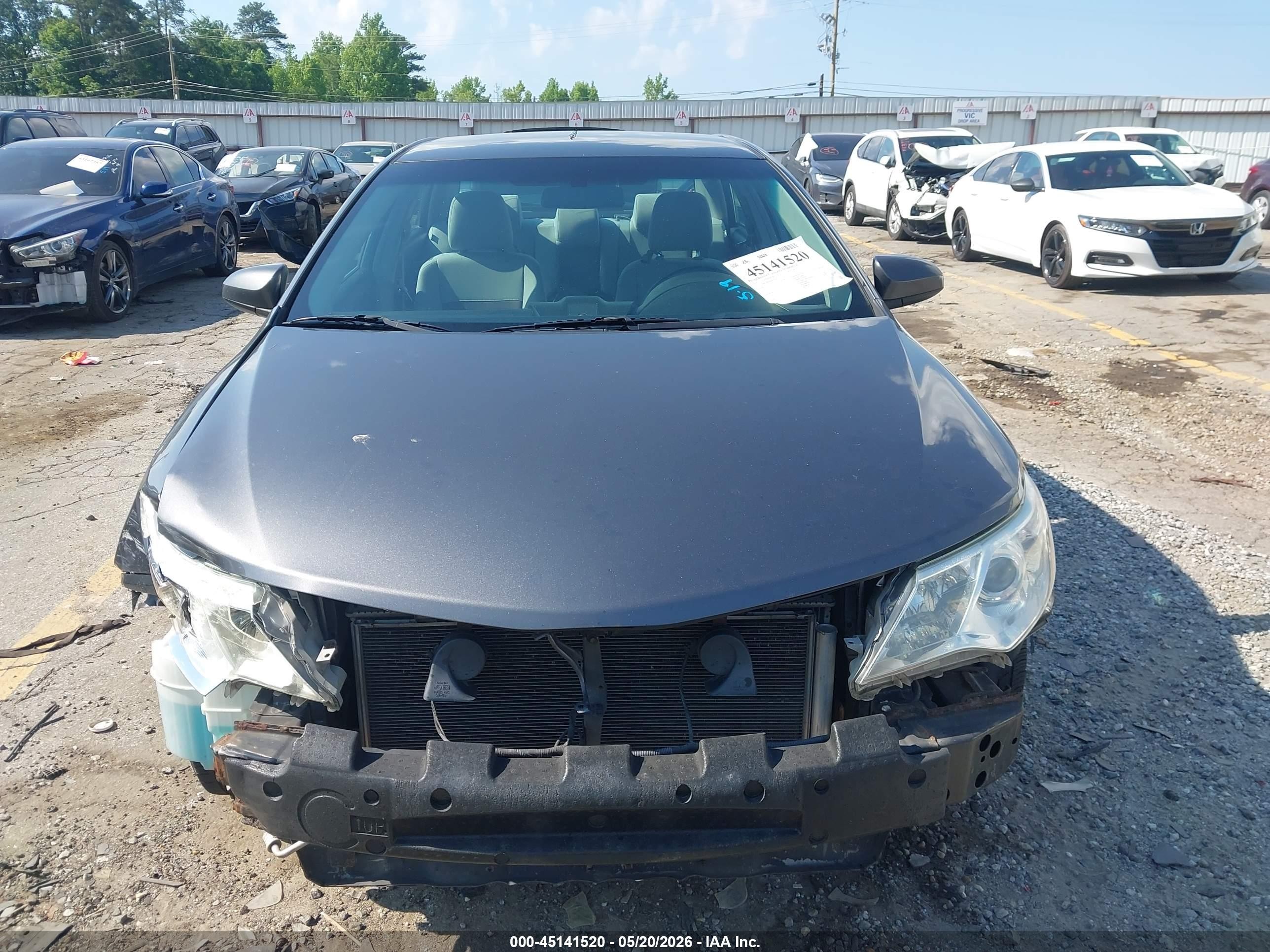 2014 Toyota Camry Le Gray vin: 4T4BF1FK4ER403938