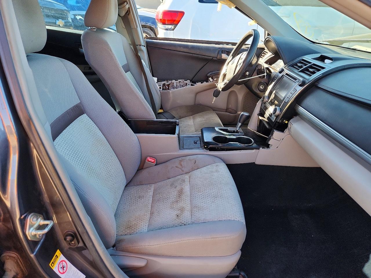 2014 Toyota Camry Le Charcoal vin: 4T4BF1FK4ER410095