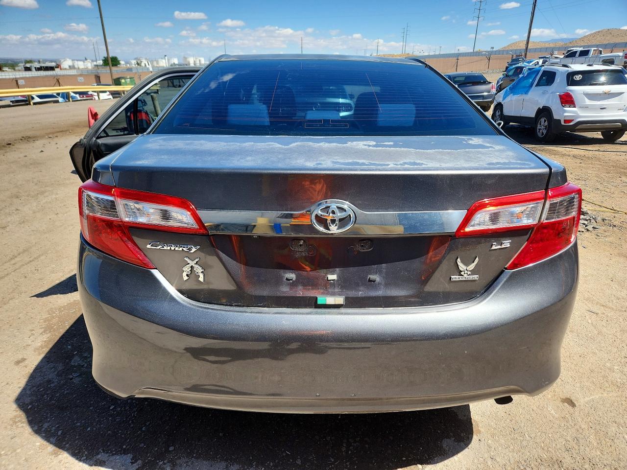 2014 Toyota Camry Le Charcoal vin: 4T4BF1FK4ER410095