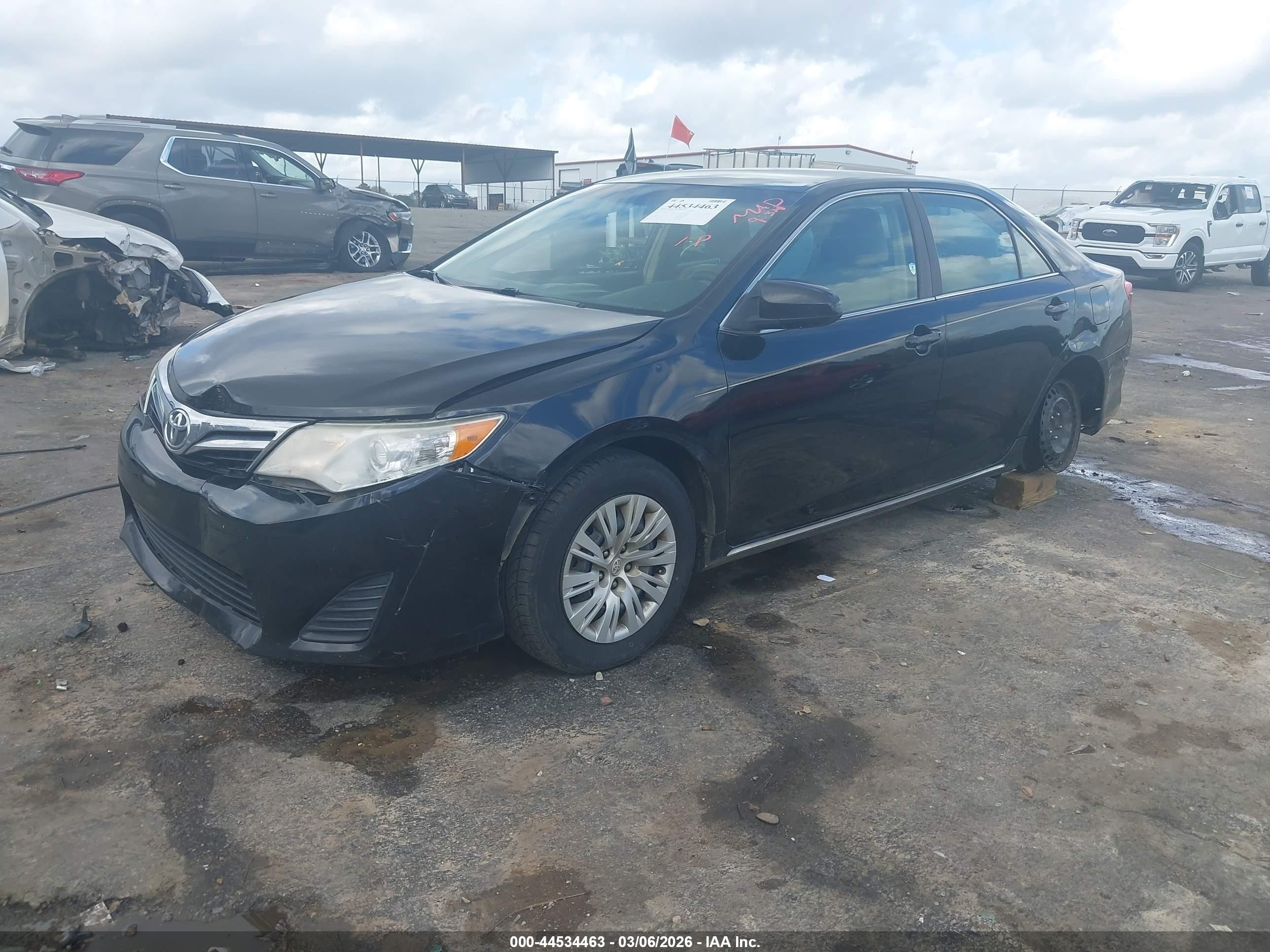 2014 Toyota Camry Le Black vin: 4T4BF1FK4ER413031