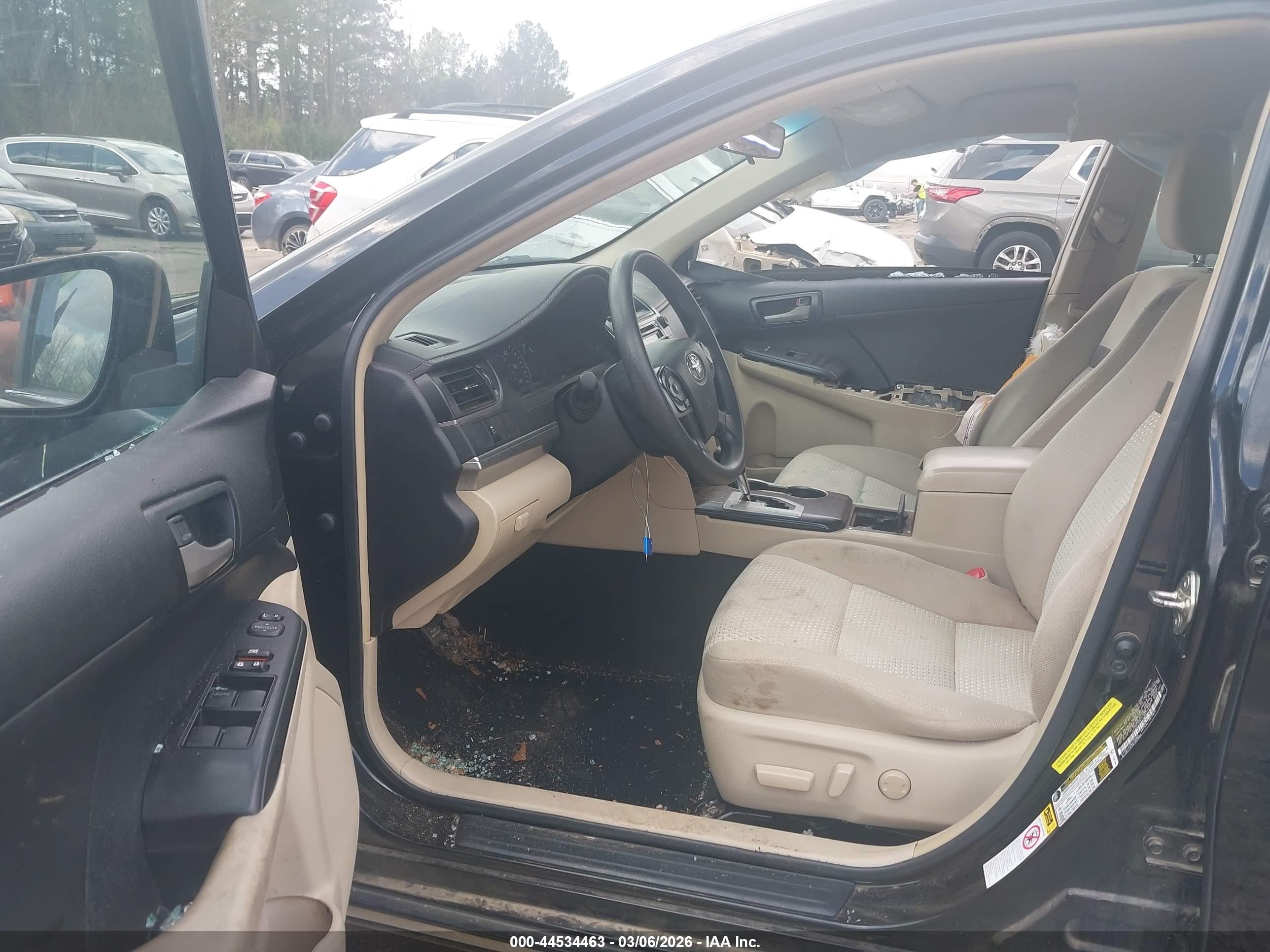 2014 Toyota Camry Le Black vin: 4T4BF1FK4ER413031