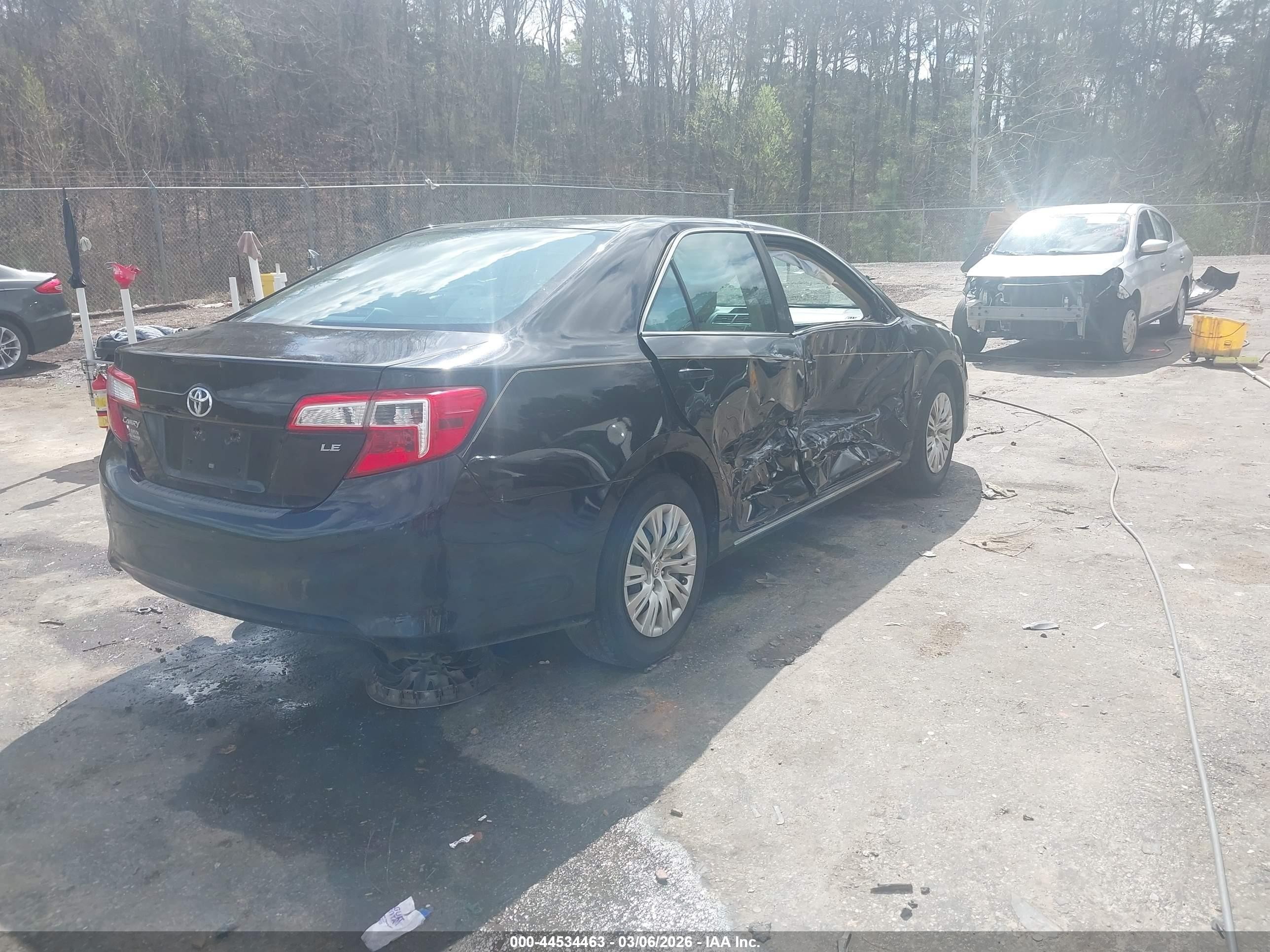 2014 Toyota Camry Le Black vin: 4T4BF1FK4ER413031