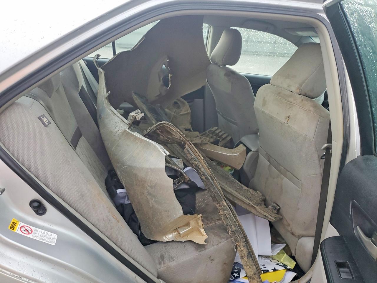 2014 Toyota Camry Le Silver vin: 4T4BF1FK4ER423851