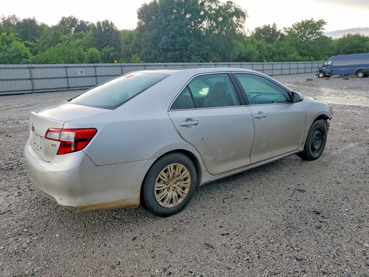 2014 Toyota Camry Le Silver vin: 4T4BF1FK4ER423851