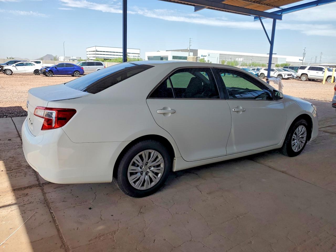 2014 Toyota Camry L White vin: 4T4BF1FK4ER426409