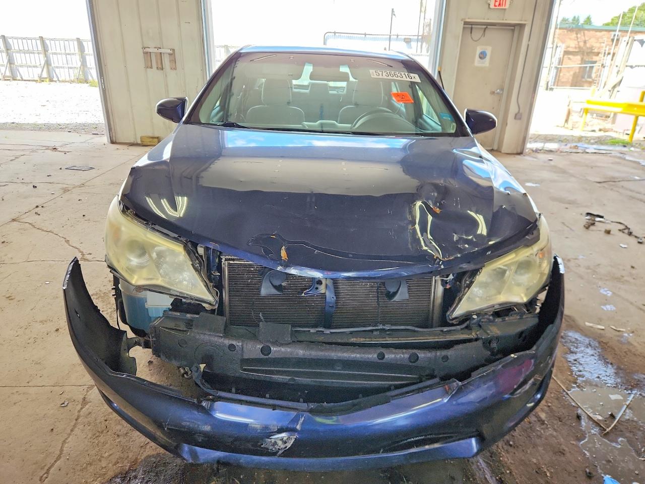 2014 Toyota Camry Le Blue vin: 4T4BF1FK4ER431058