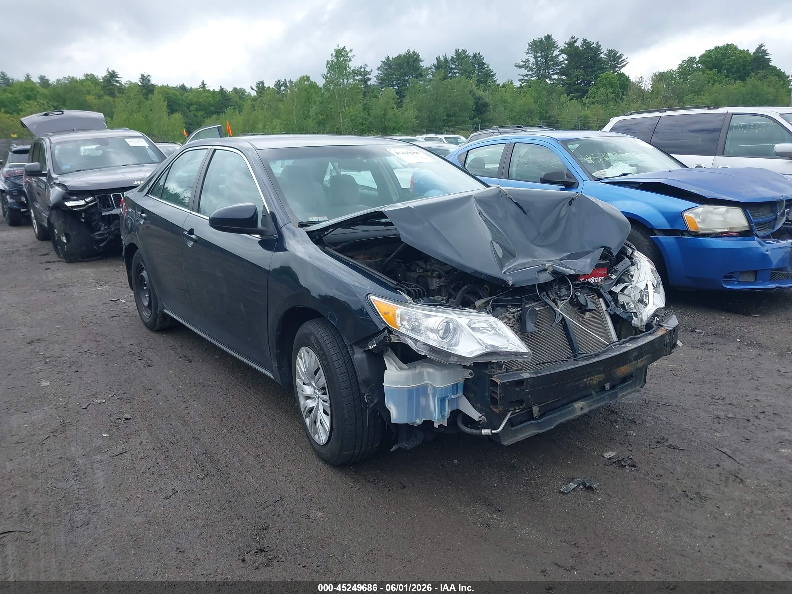 2014 Toyota Camry Le Blue vin: 4T4BF1FK4ER432209