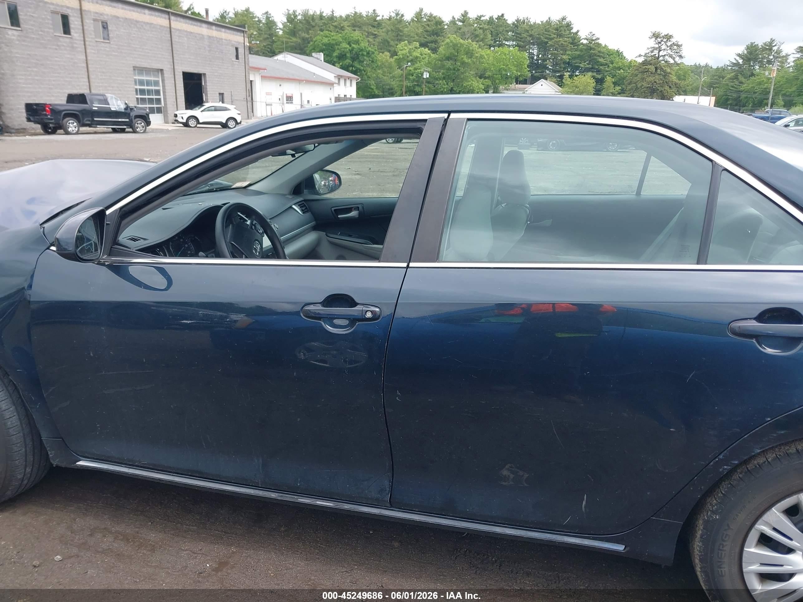2014 Toyota Camry Le Blue vin: 4T4BF1FK4ER432209