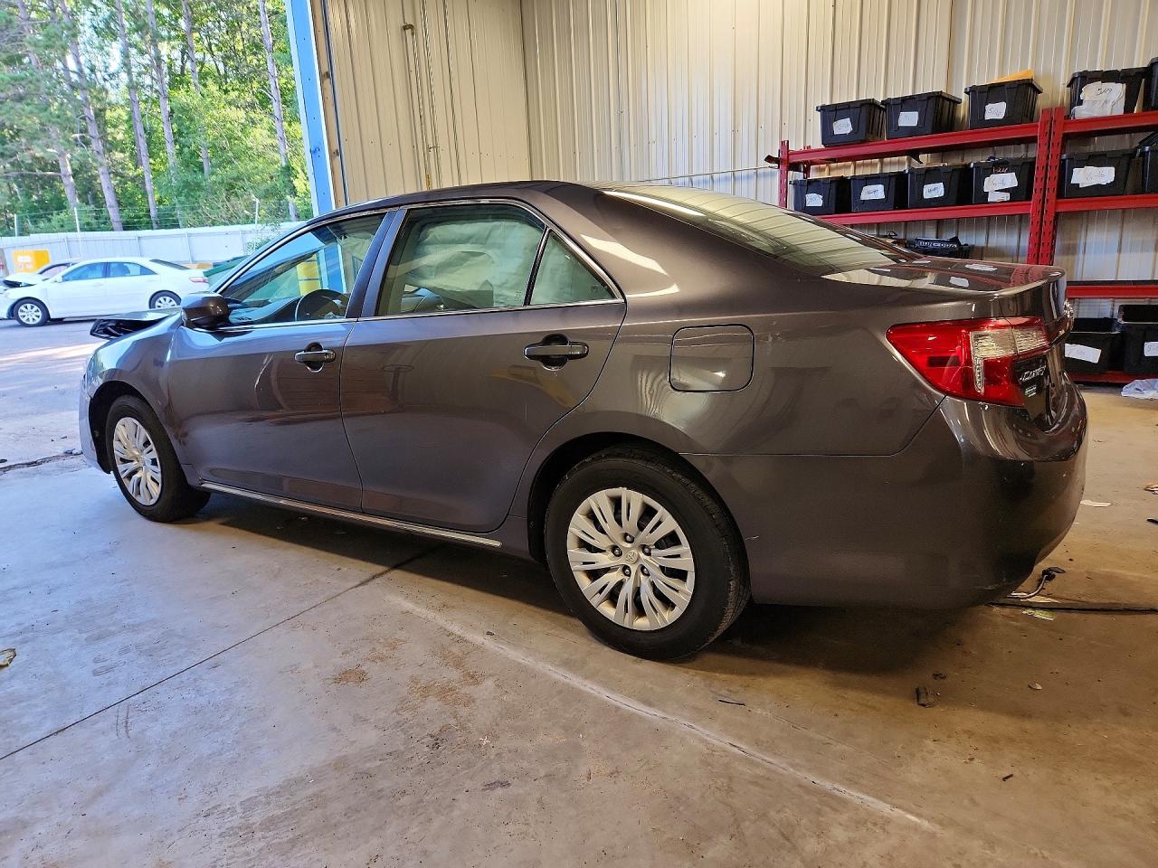 2014 Toyota Camry Le Gray vin: 4T4BF1FK4ER434655