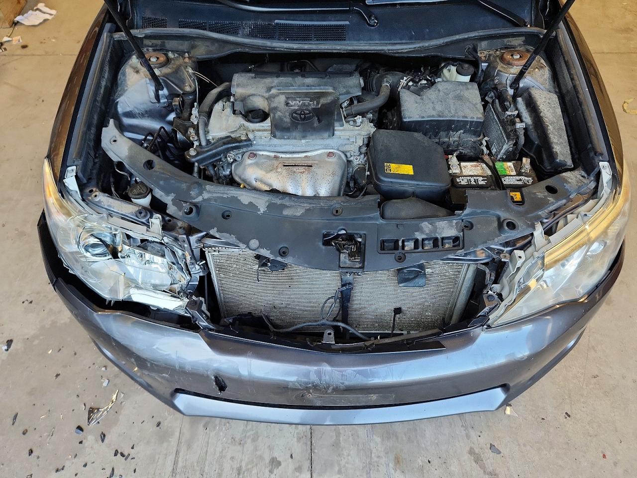 2014 Toyota Camry Le Gray vin: 4T4BF1FK4ER434655