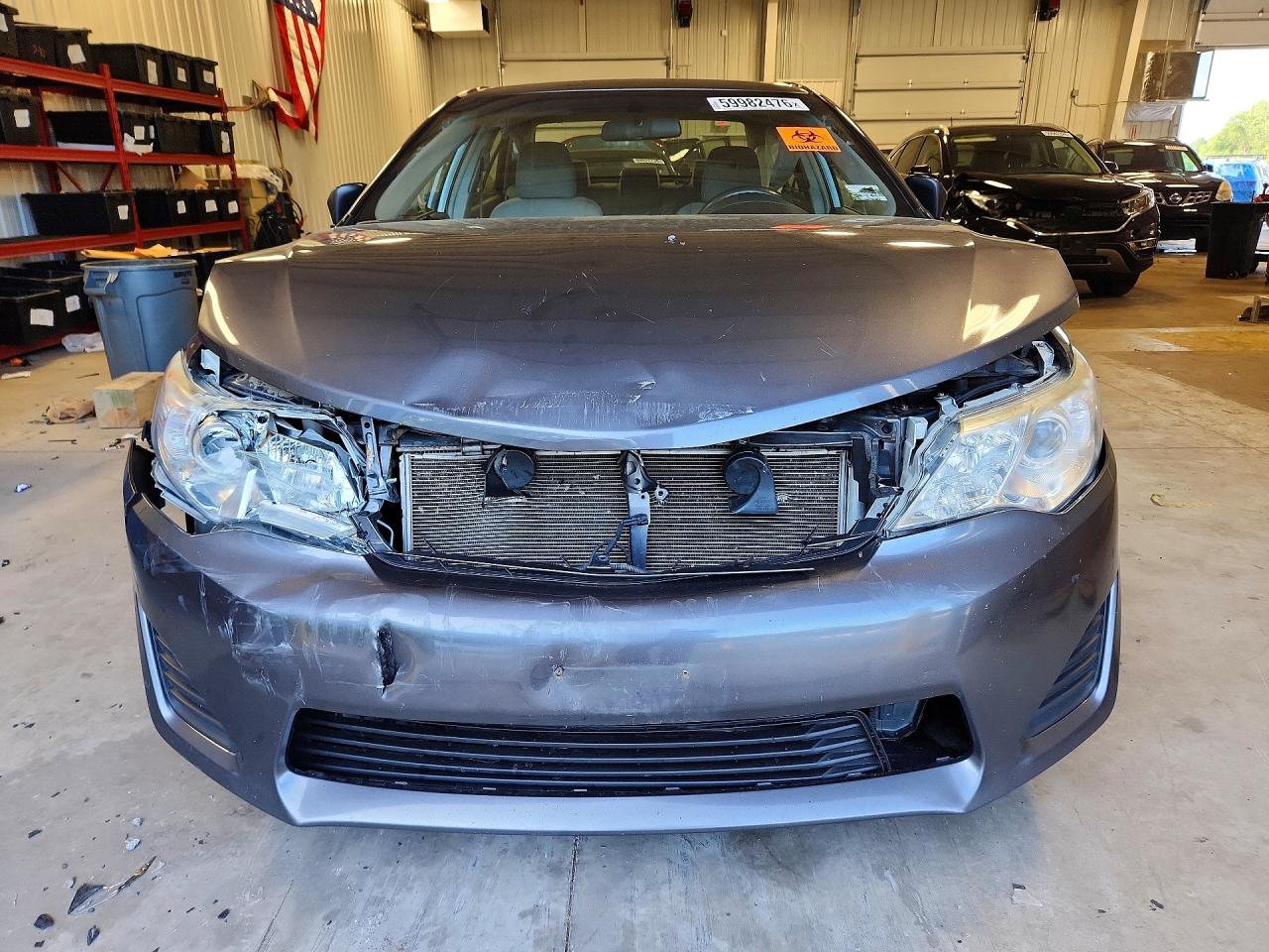 2014 Toyota Camry Le Gray vin: 4T4BF1FK4ER434655