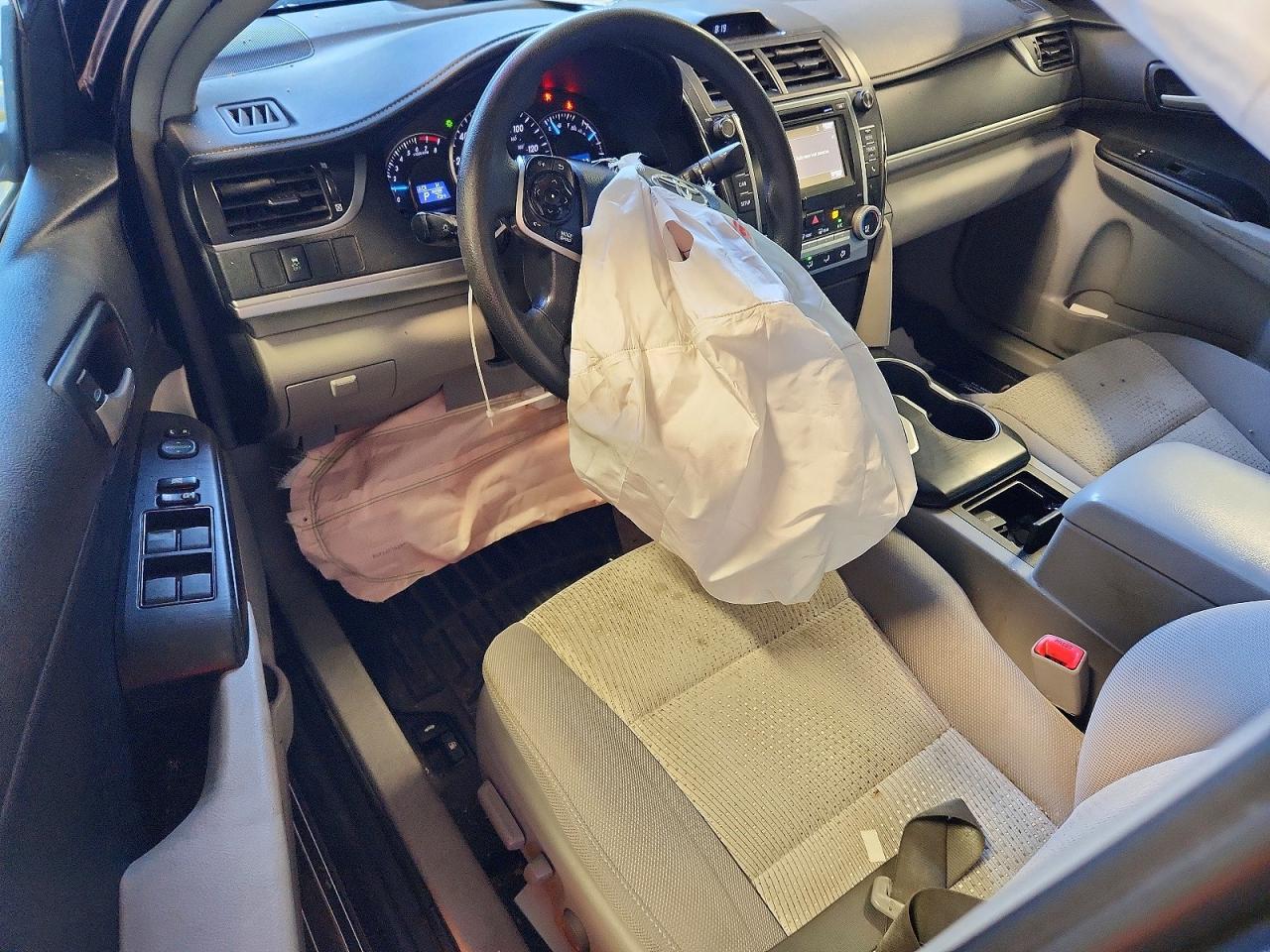 2014 Toyota Camry Le Gray vin: 4T4BF1FK4ER434655