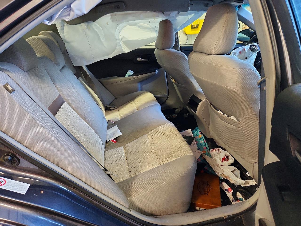 2014 Toyota Camry Le Gray vin: 4T4BF1FK4ER434655