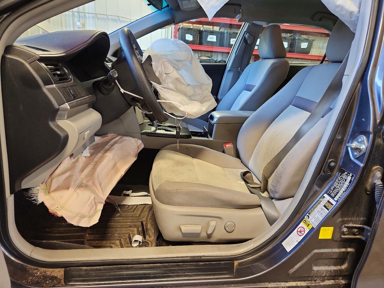 2014 Toyota Camry Le Gray vin: 4T4BF1FK4ER434655