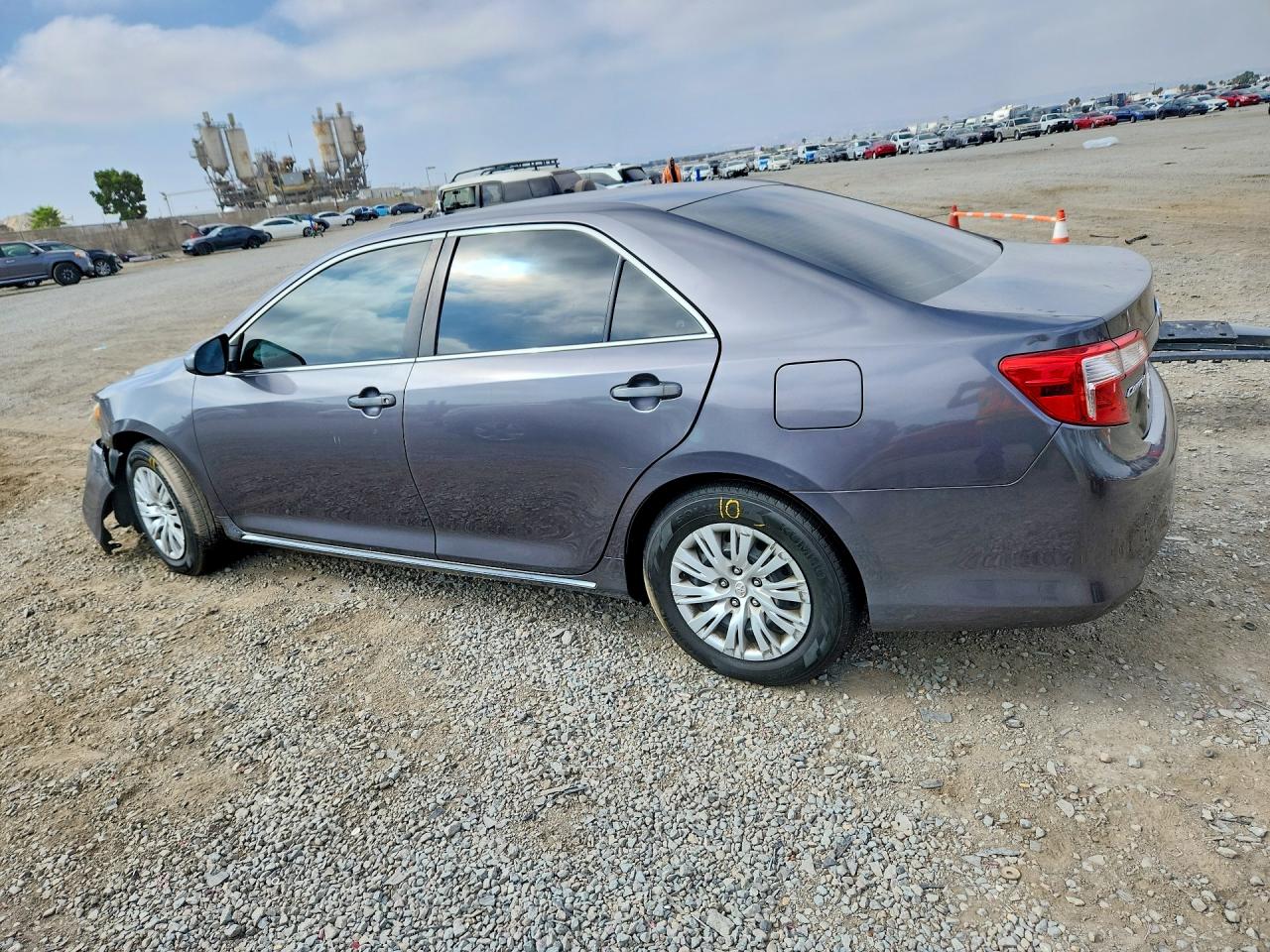2014 Toyota Camry Le Silver vin: 4T4BF1FK4ER439743