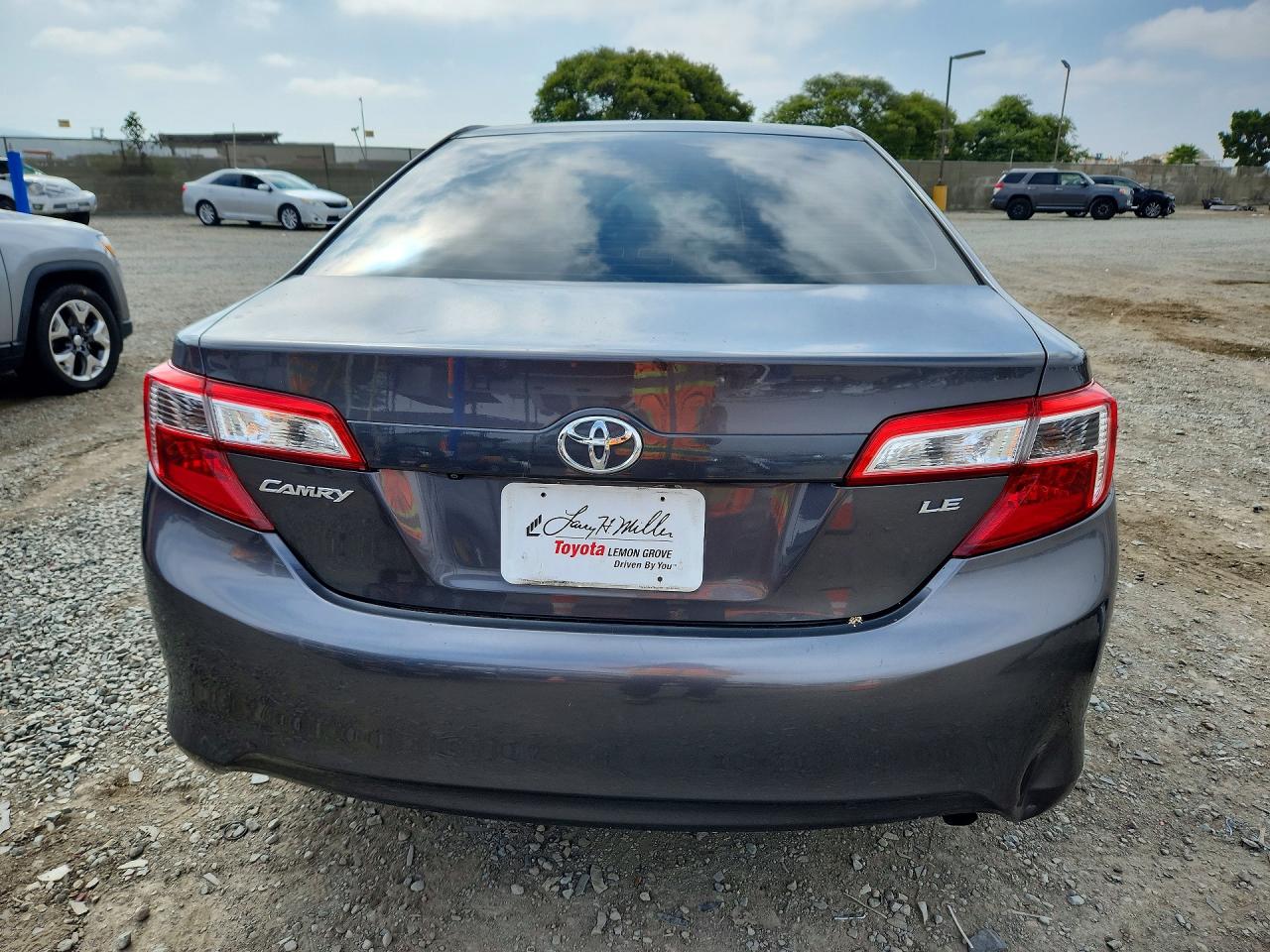 2014 Toyota Camry Le Silver vin: 4T4BF1FK4ER439743