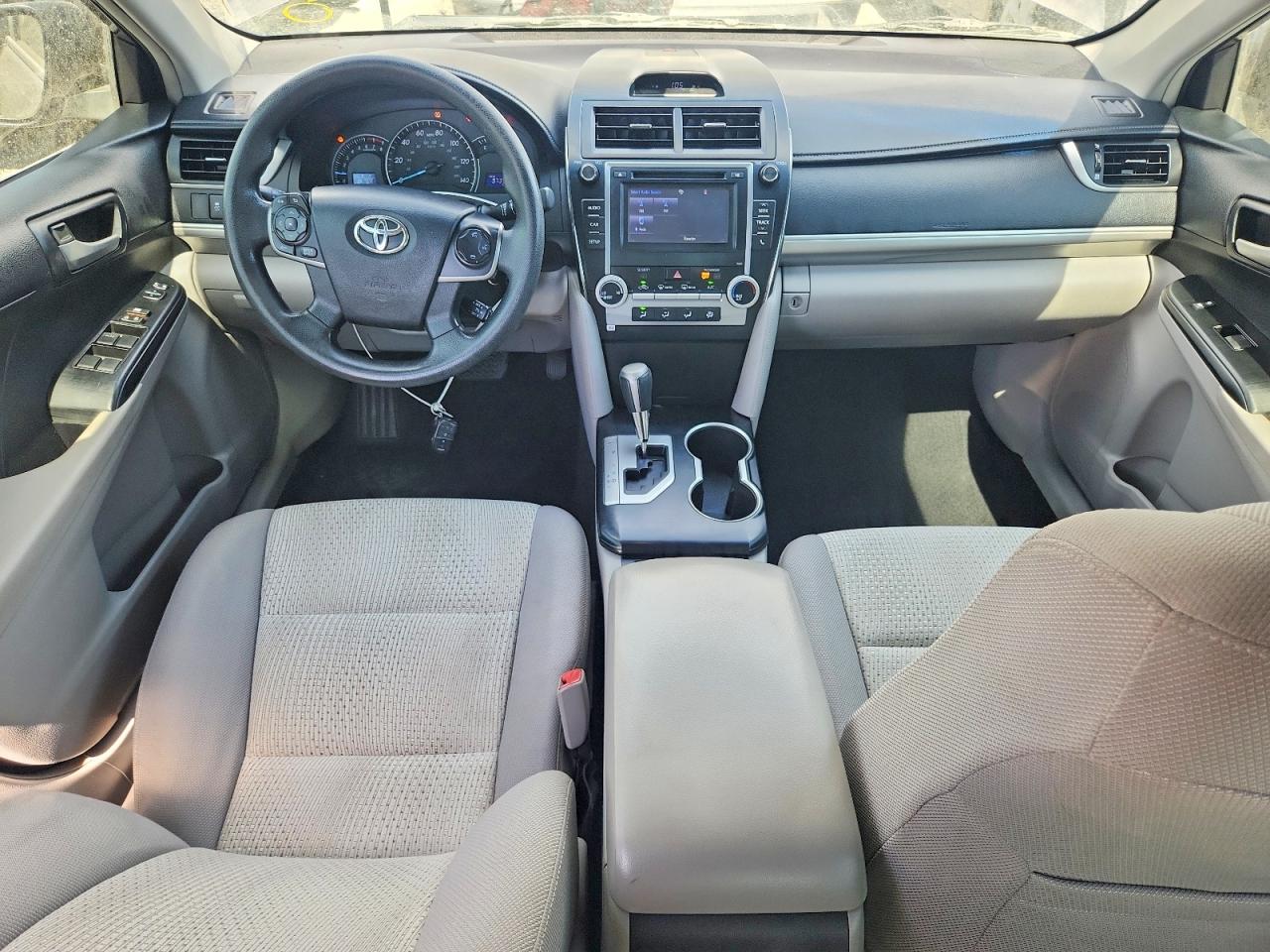 2014 Toyota Camry Le Silver vin: 4T4BF1FK4ER439743