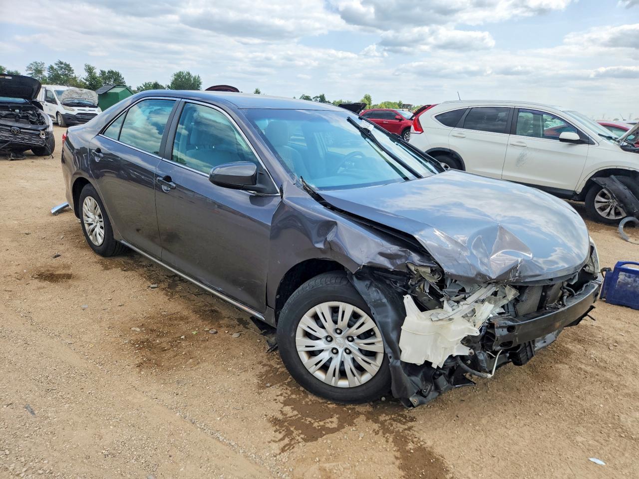 2014 Toyota Camry Le Gray vin: 4T4BF1FK4ER440178