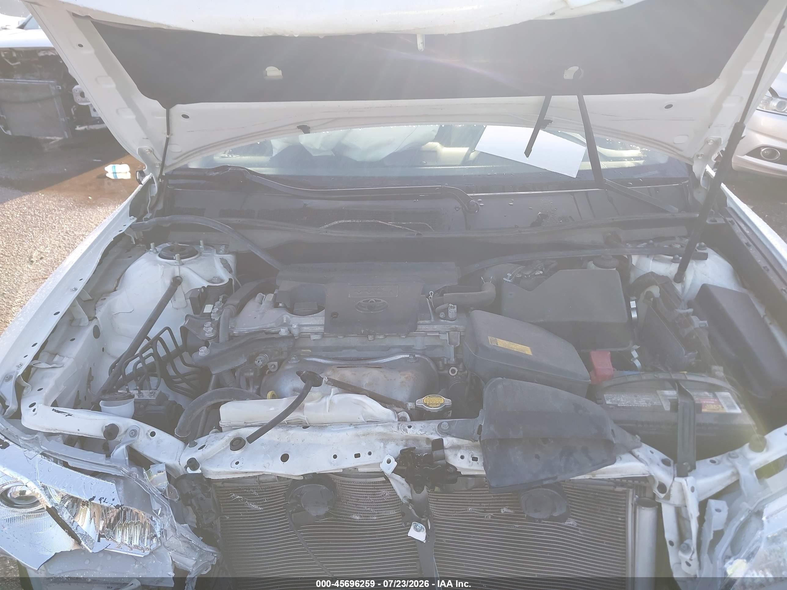 2014 Toyota Camry Le Белый vin: 4T4BF1FK4ER441430