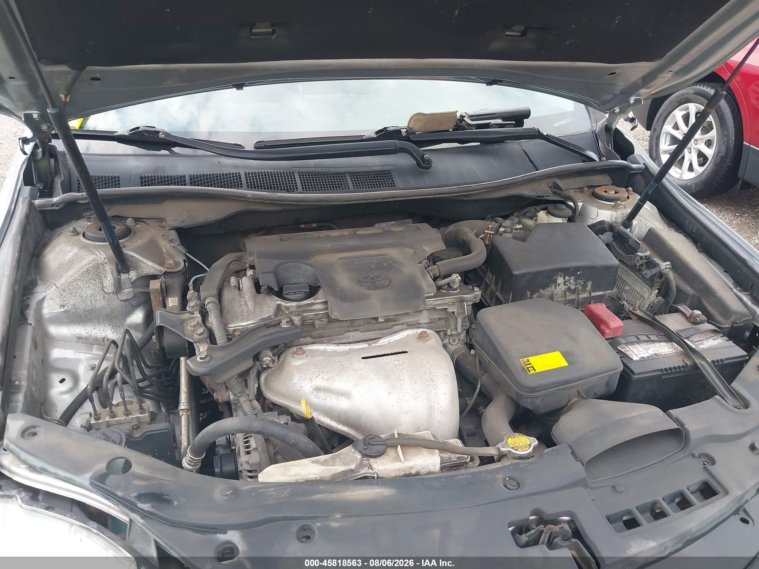 2015 Toyota Camry Le Серебряный vin: 4T4BF1FK4FR445057