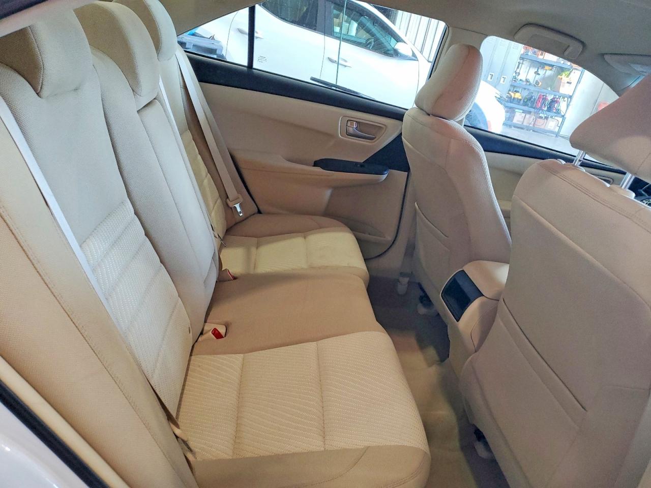 2015 Toyota Camry Le White vin: 4T4BF1FK4FR448797
