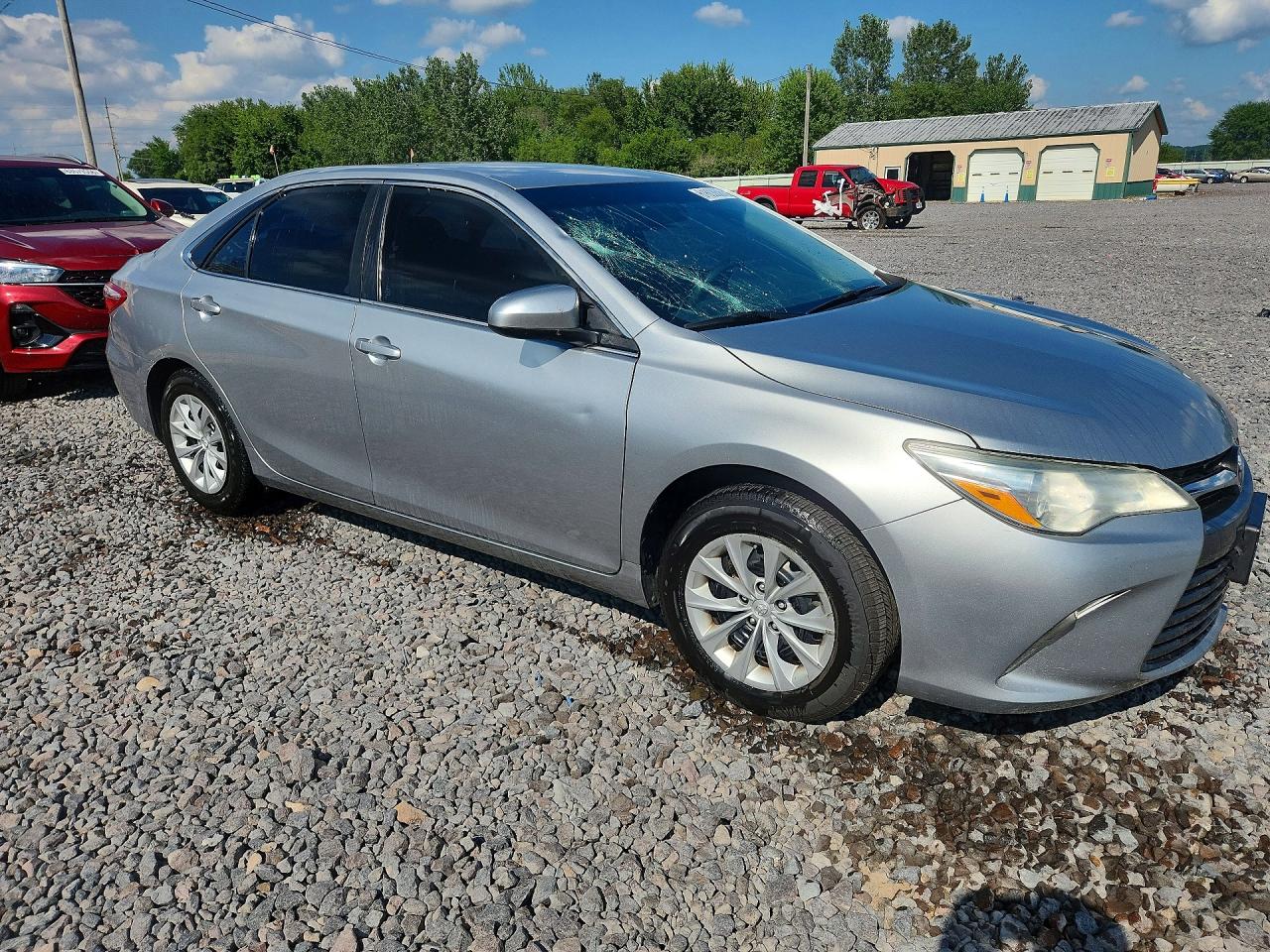 2015 Toyota Camry Le Silver vin: 4T4BF1FK4FR460500