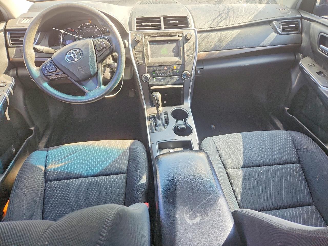 2015 Toyota Camry Le Silver vin: 4T4BF1FK4FR460500