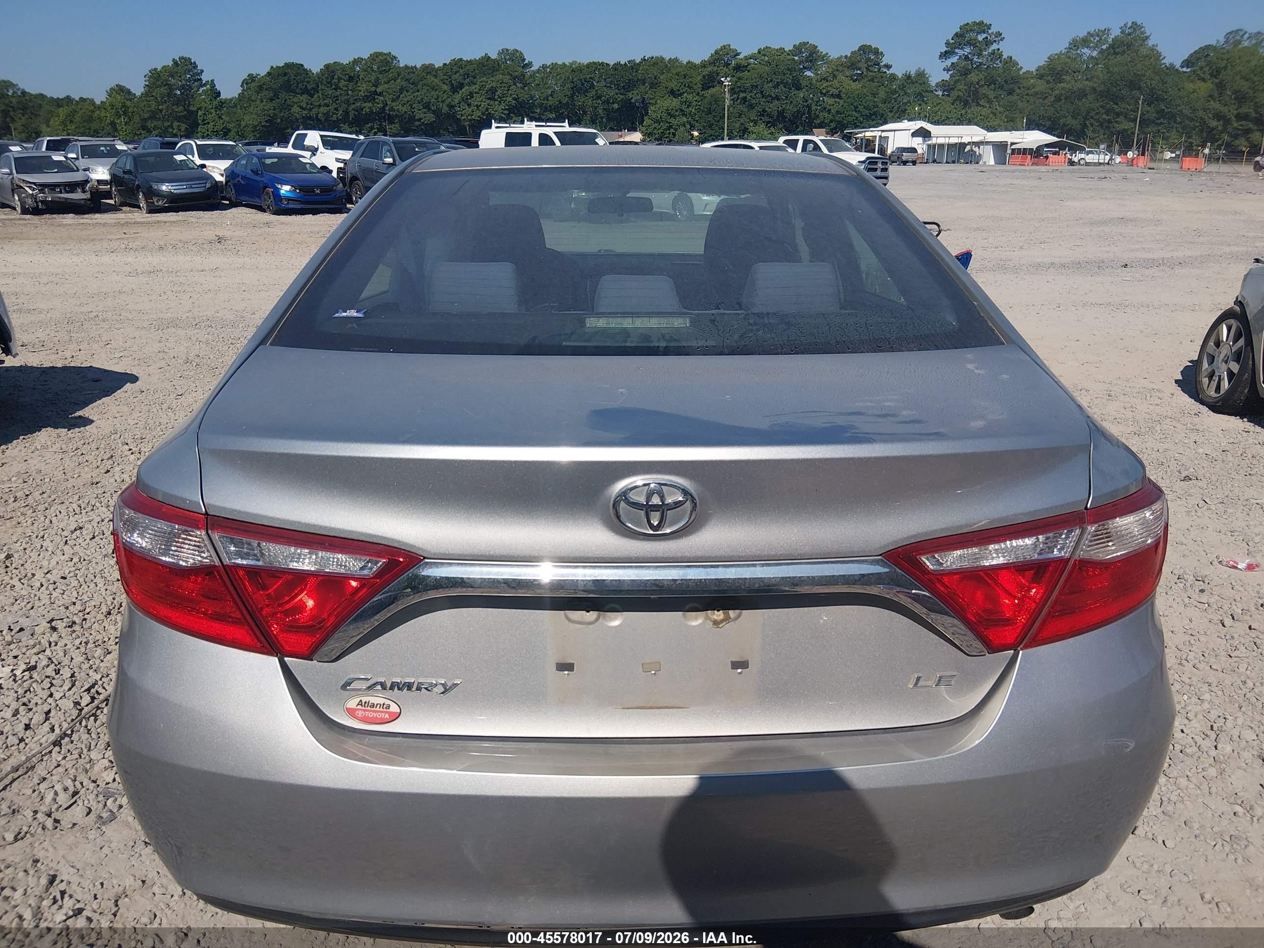 2015 Toyota Camry Le Silver vin: 4T4BF1FK4FR467513