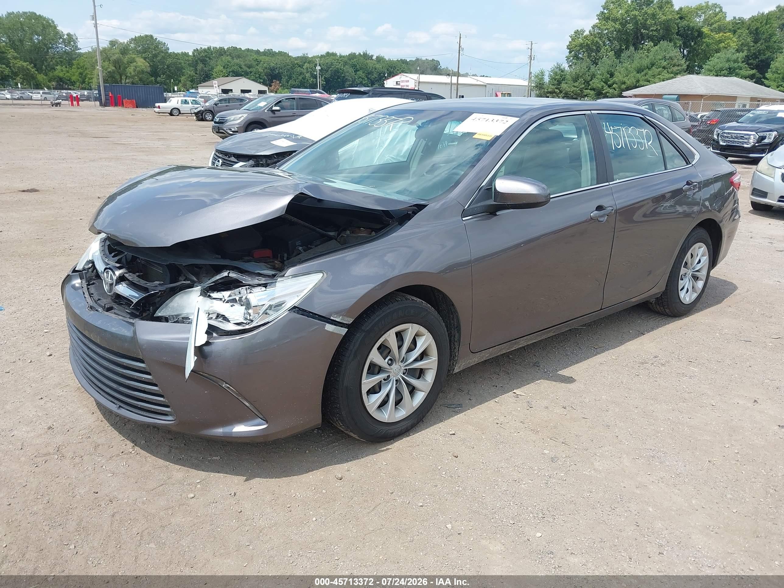 2015 Toyota Camry Le Gray vin: 4T4BF1FK4FR472839