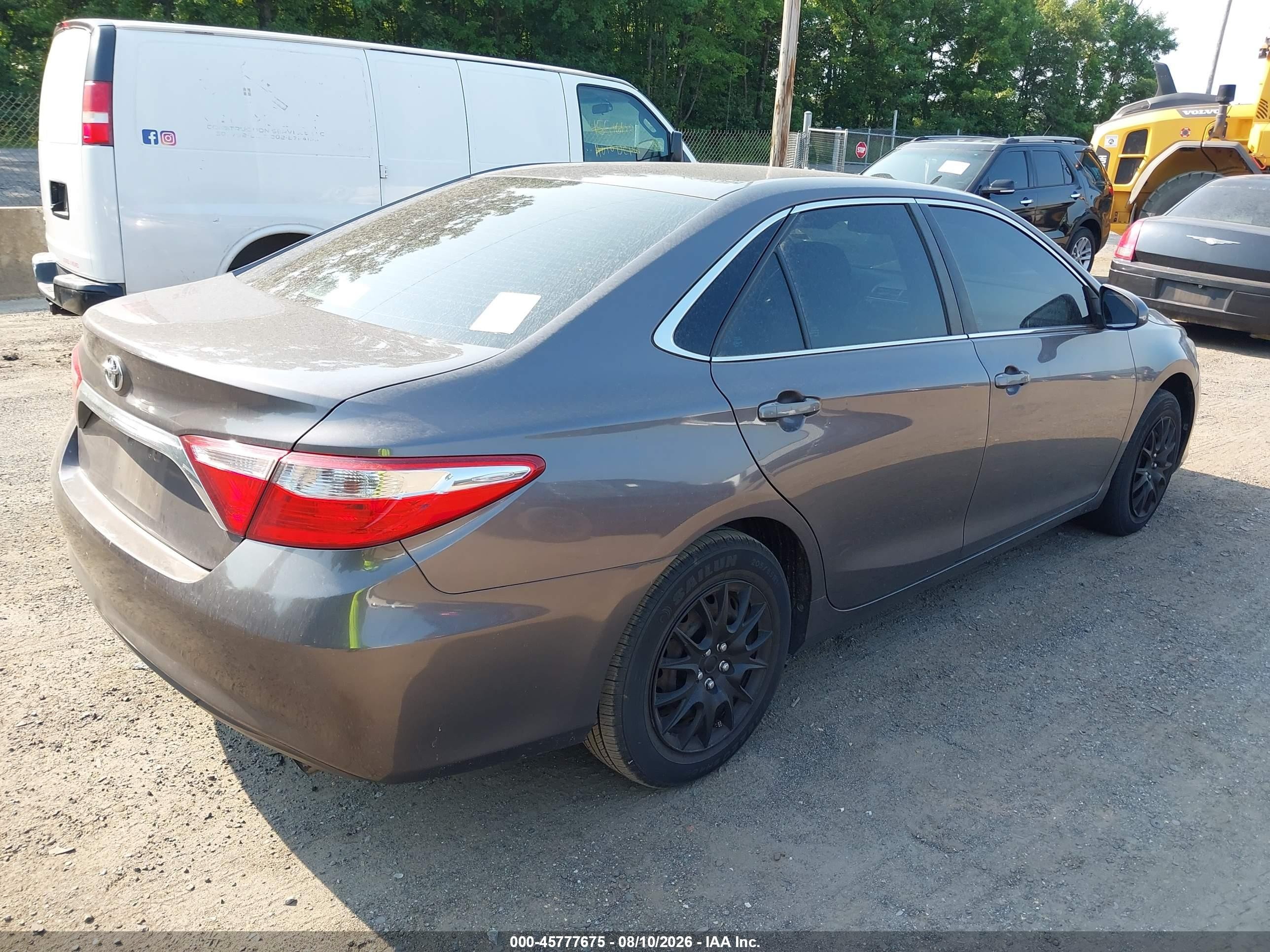 2015 Toyota Camry Le Gray vin: 4T4BF1FK4FR488393