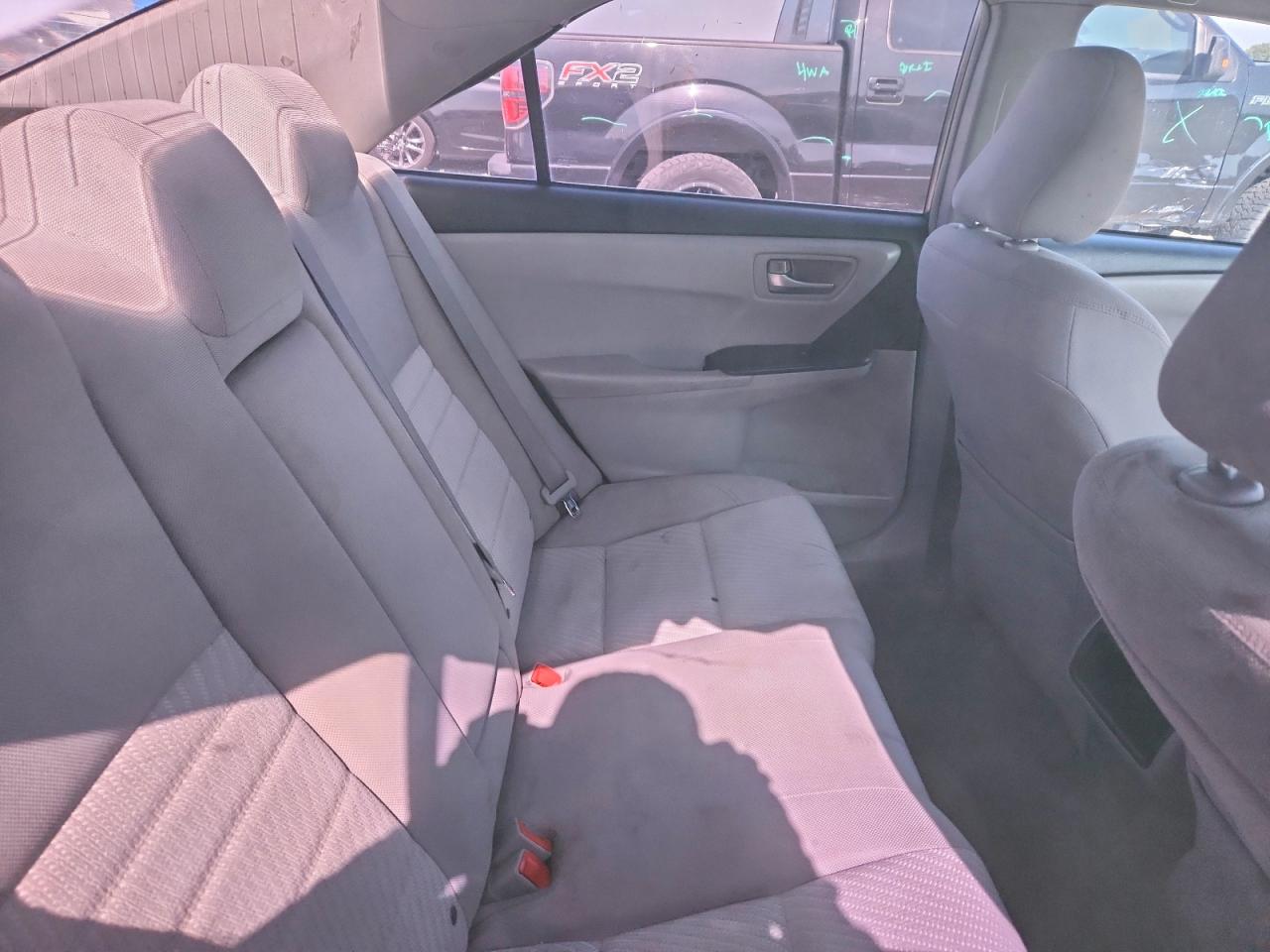 2015 Toyota Camry Le Gray vin: 4T4BF1FK4FR500929