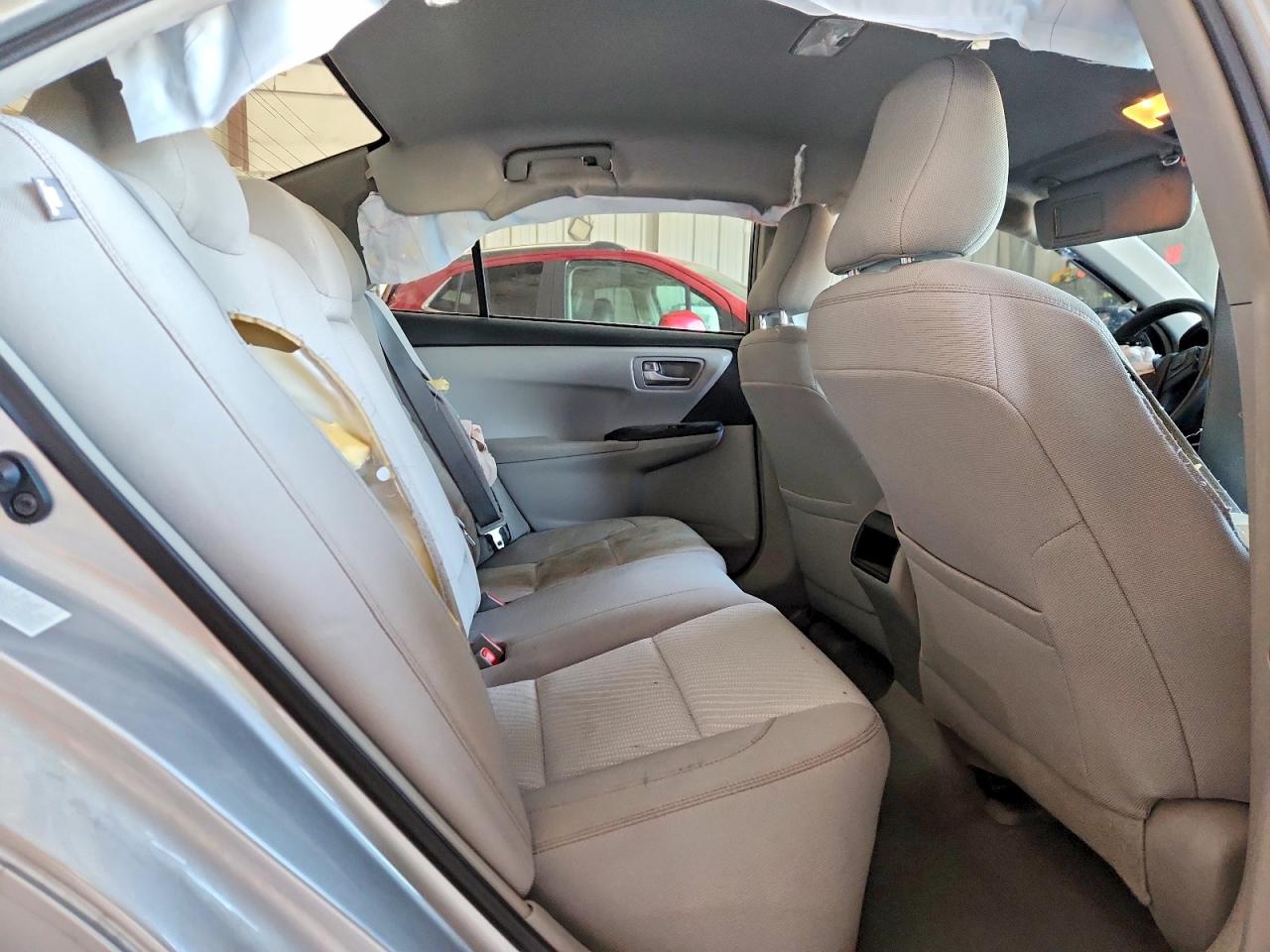 2015 Toyota Camry Le Silver vin: 4T4BF1FK4FR503569