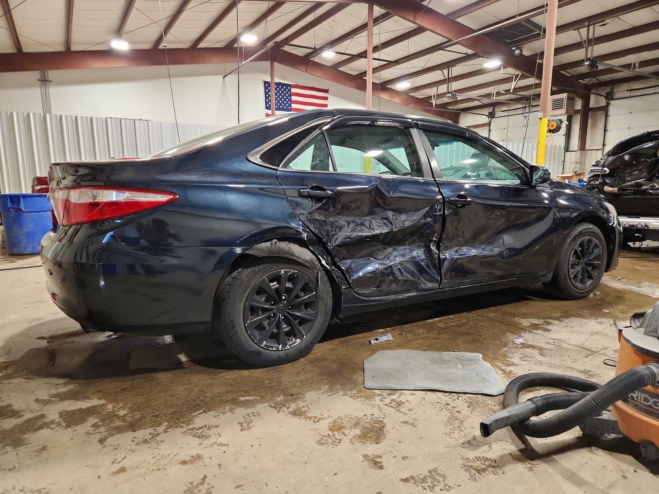 2015 Toyota Camry Le Charcoal vin: 4T4BF1FK4FR505886