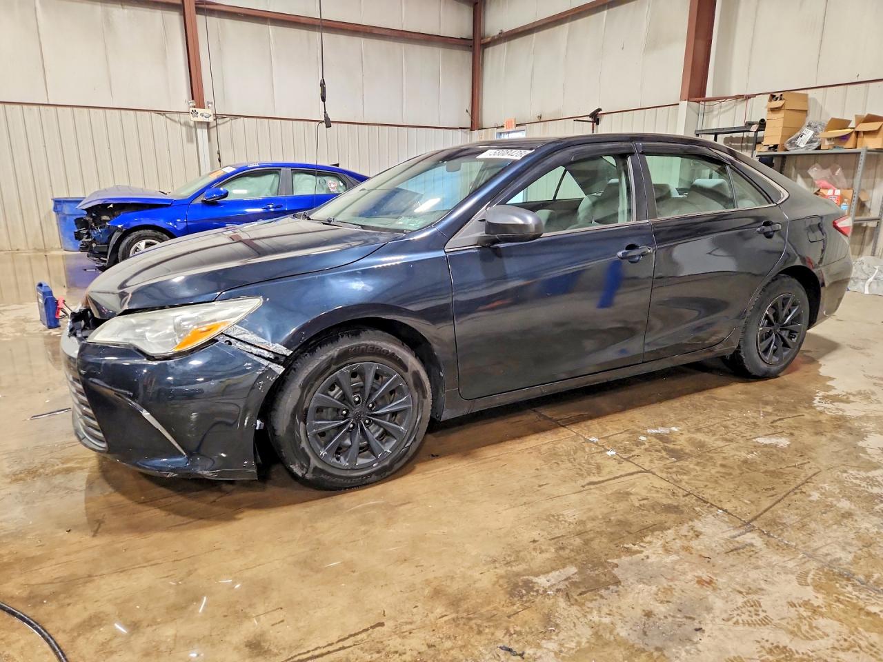 2015 Toyota Camry Le Charcoal vin: 4T4BF1FK4FR505886
