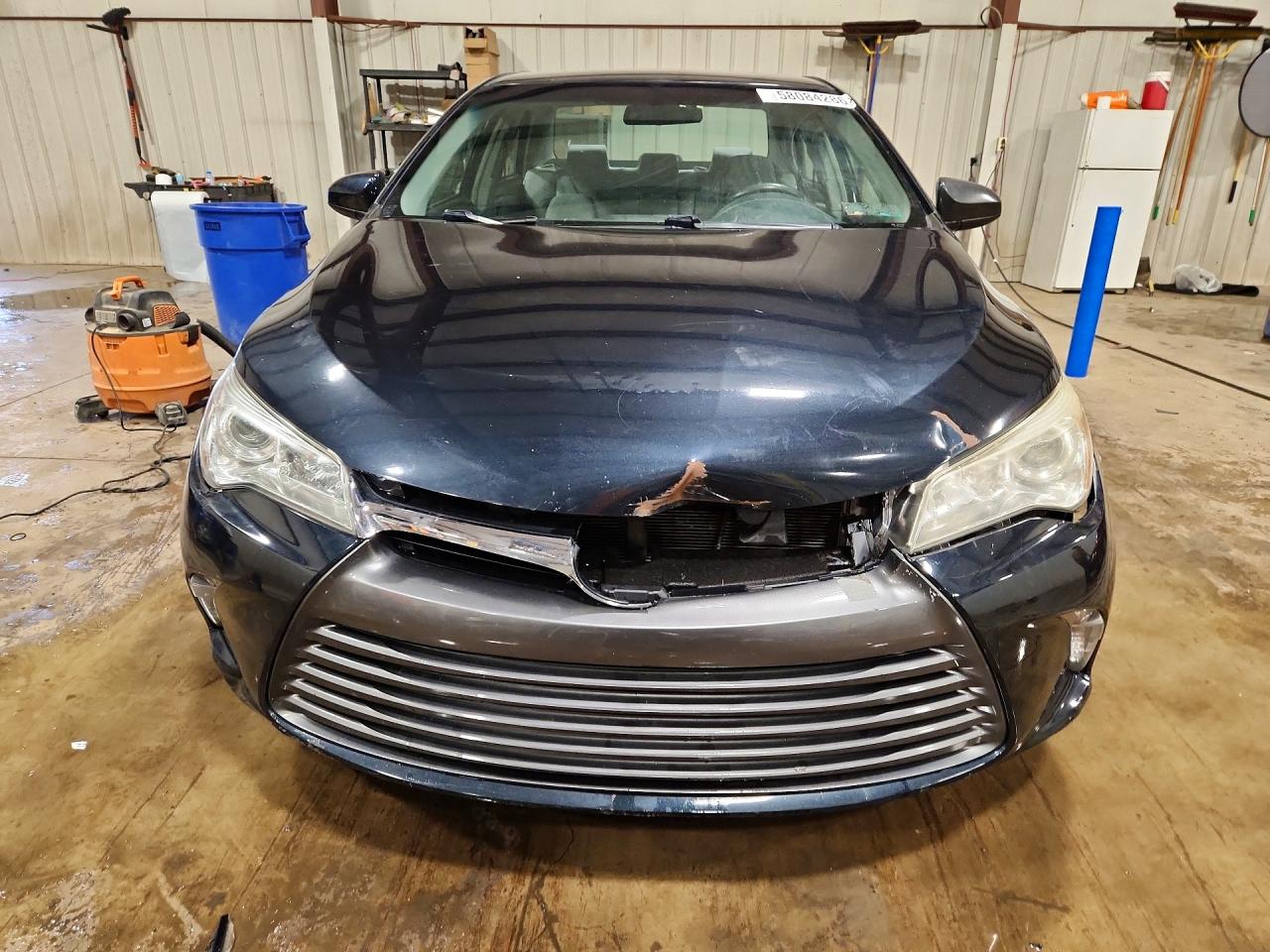 2015 Toyota Camry Le Charcoal vin: 4T4BF1FK4FR505886