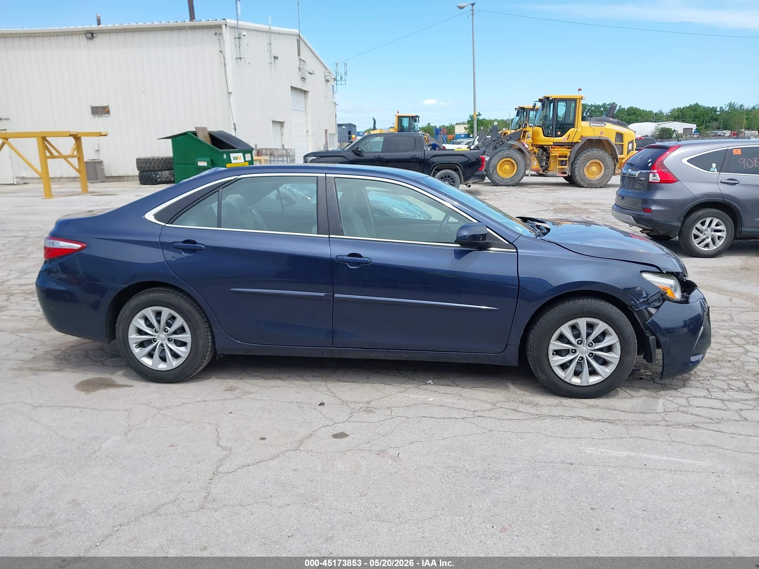2015 Toyota Camry Le Blue vin: 4T4BF1FK4FR506584