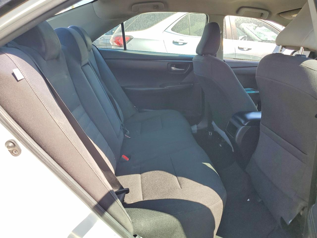 2015 Toyota Camry Le Two Tone vin: 4T4BF1FK4FR512630