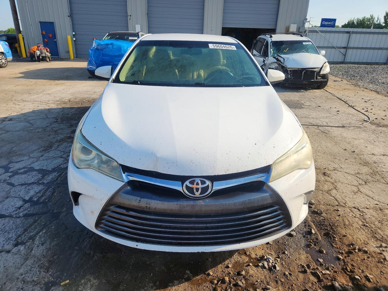 2015 Toyota Camry Le White vin: 4T4BF1FK4FR515446