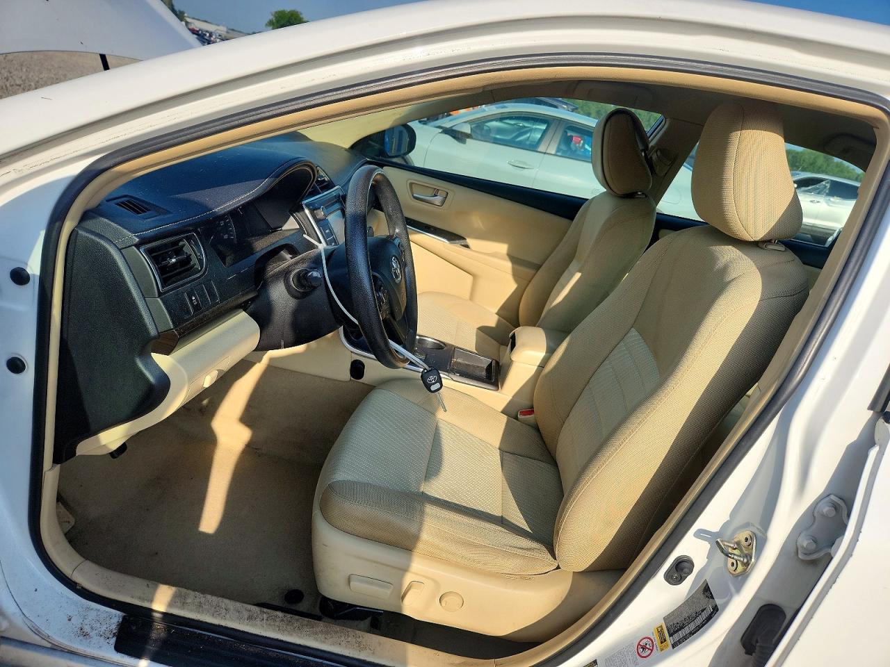2015 Toyota Camry Le White vin: 4T4BF1FK4FR515446