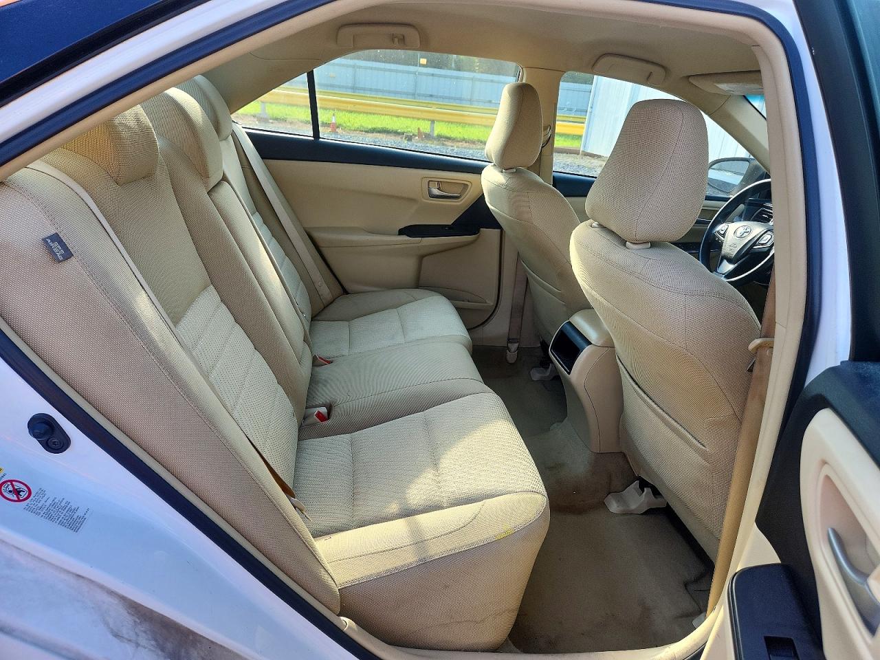 2015 Toyota Camry Le White vin: 4T4BF1FK4FR515446