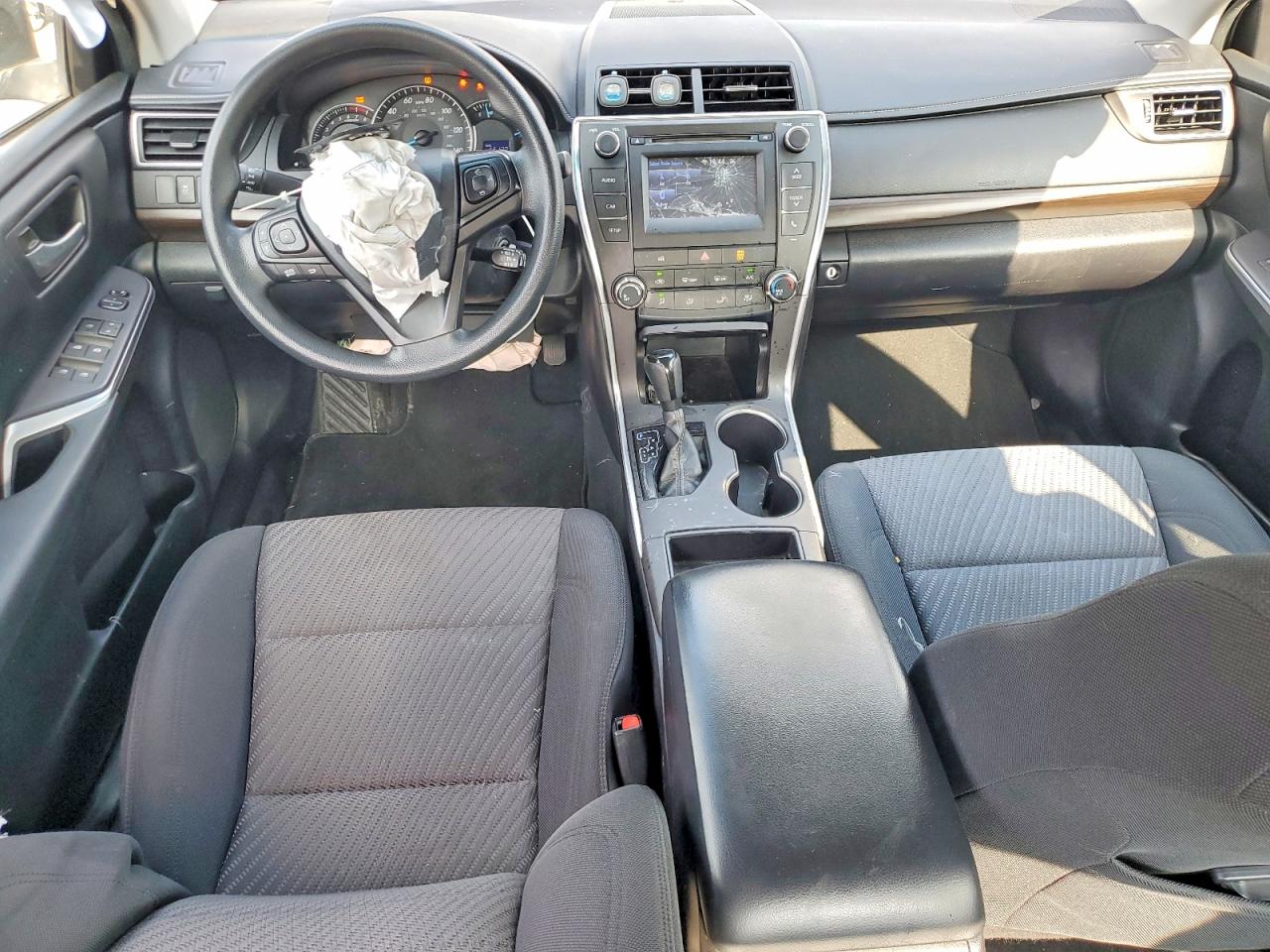 2015 Toyota Camry Le Gray vin: 4T4BF1FK4FR515771