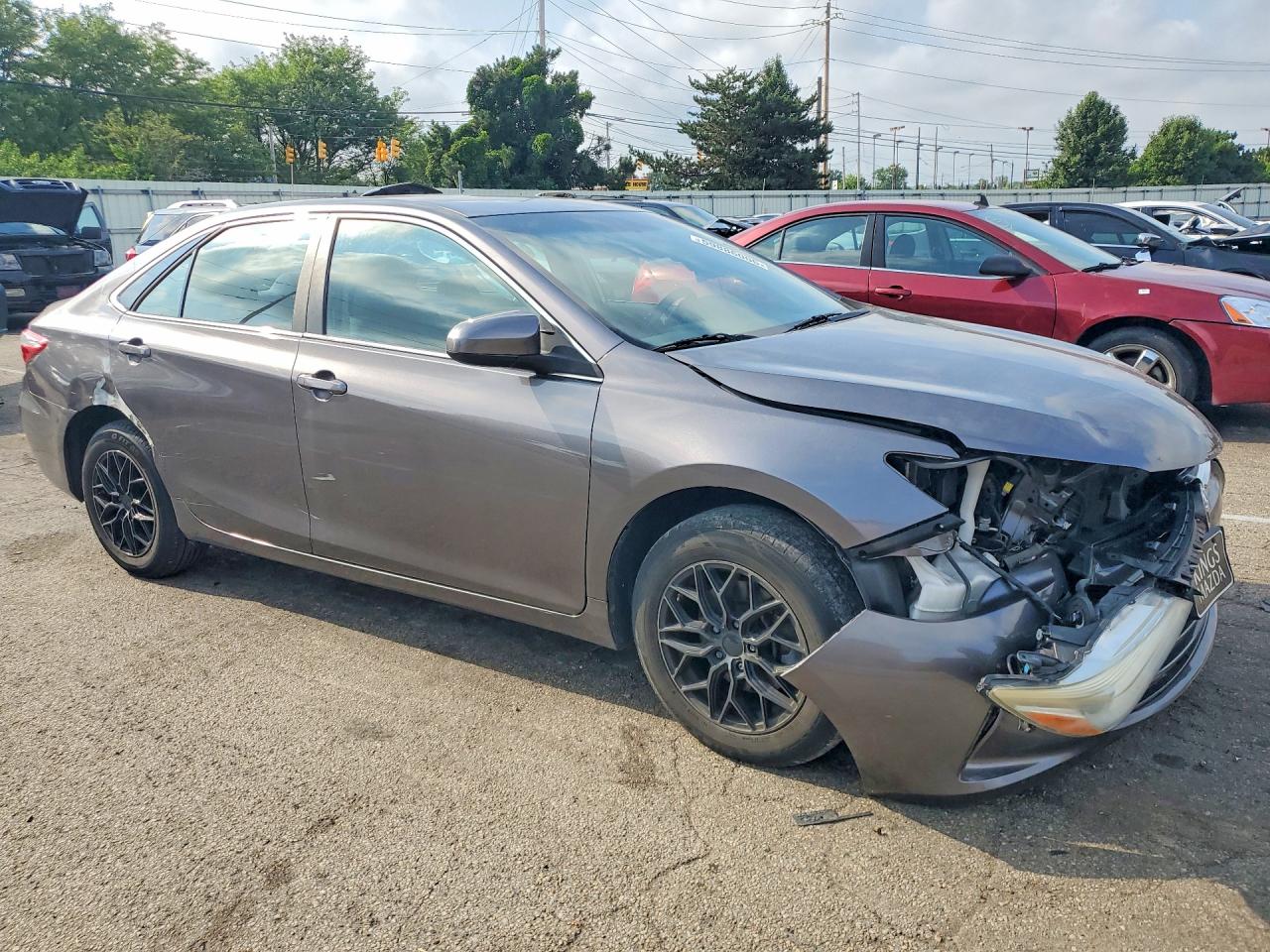 2015 Toyota Camry Le Gray vin: 4T4BF1FK4FR515771