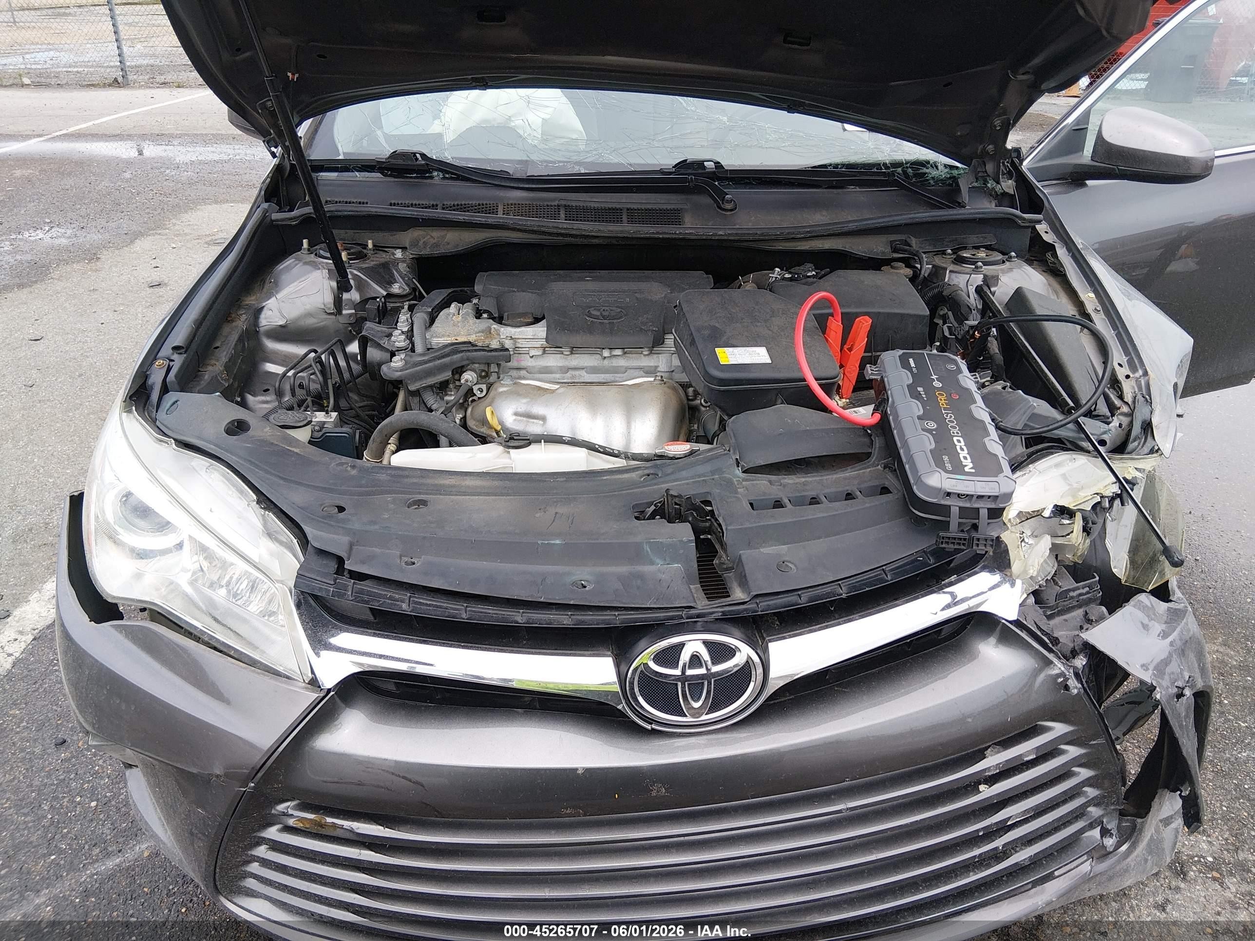 2016 Toyota Camry Le Gray vin: 4T4BF1FK4GR541823