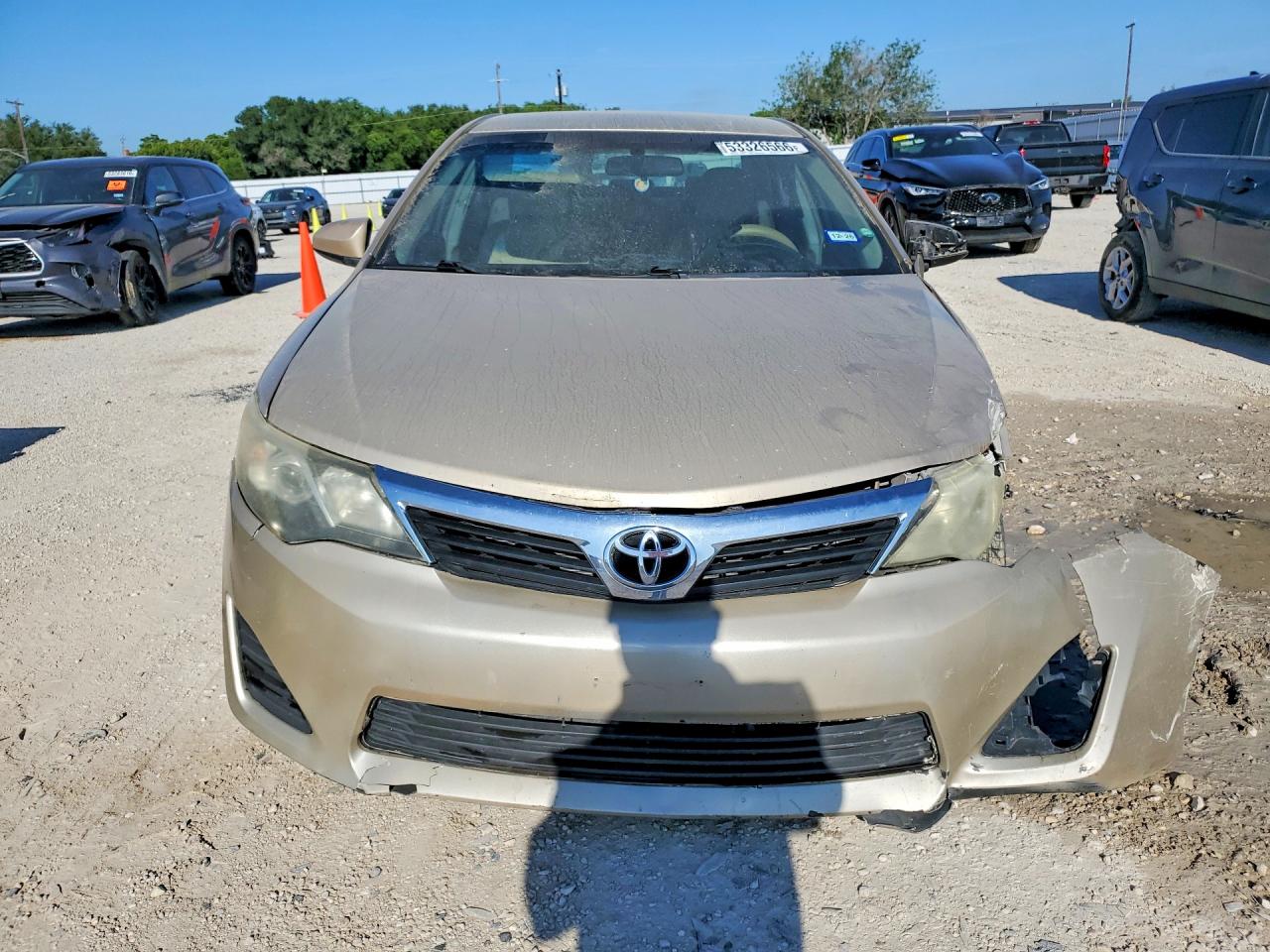 2012 Toyota Camry Le Gold vin: 4T4BF1FK5CR164512
