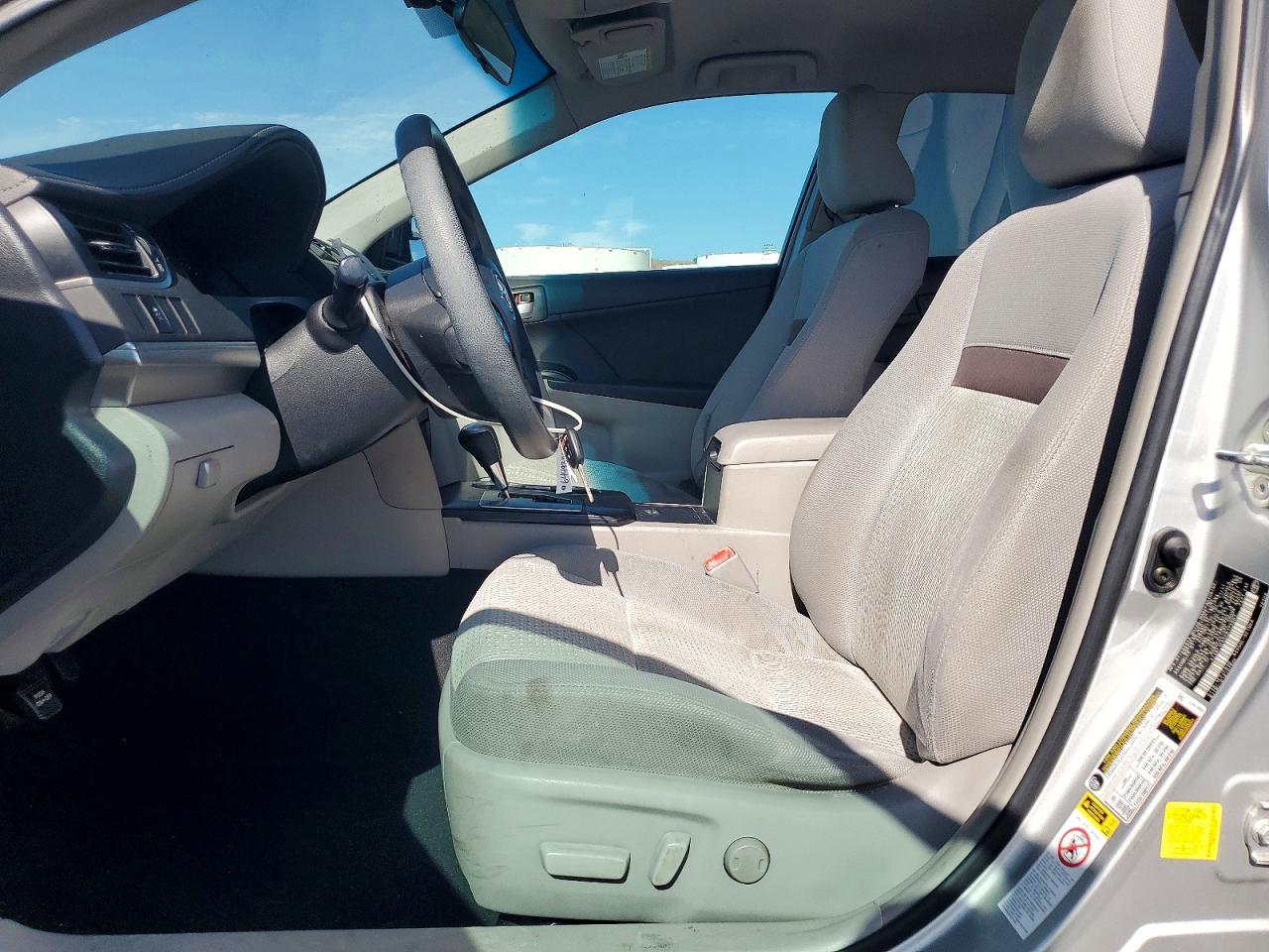 2012 Toyota Camry Le Silver vin: 4T4BF1FK5CR175901