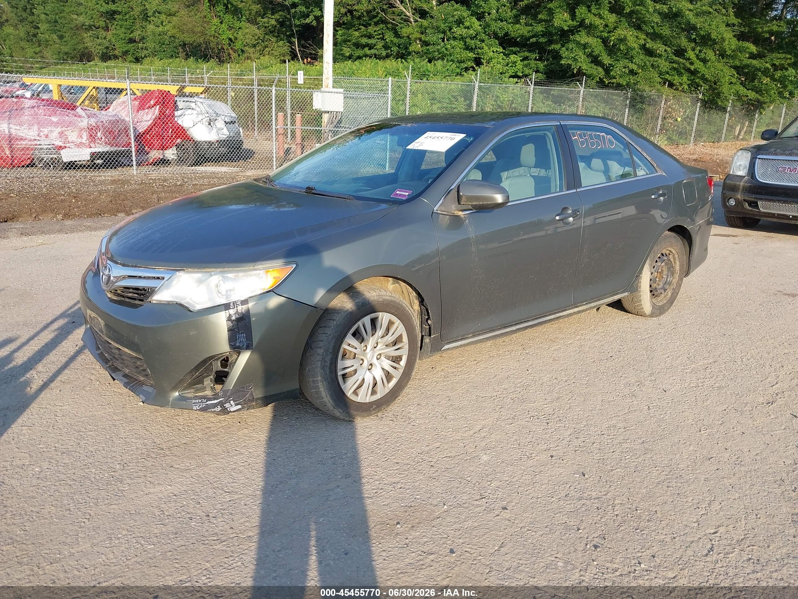 2012 Toyota Camry Le Green vin: 4T4BF1FK5CR189930